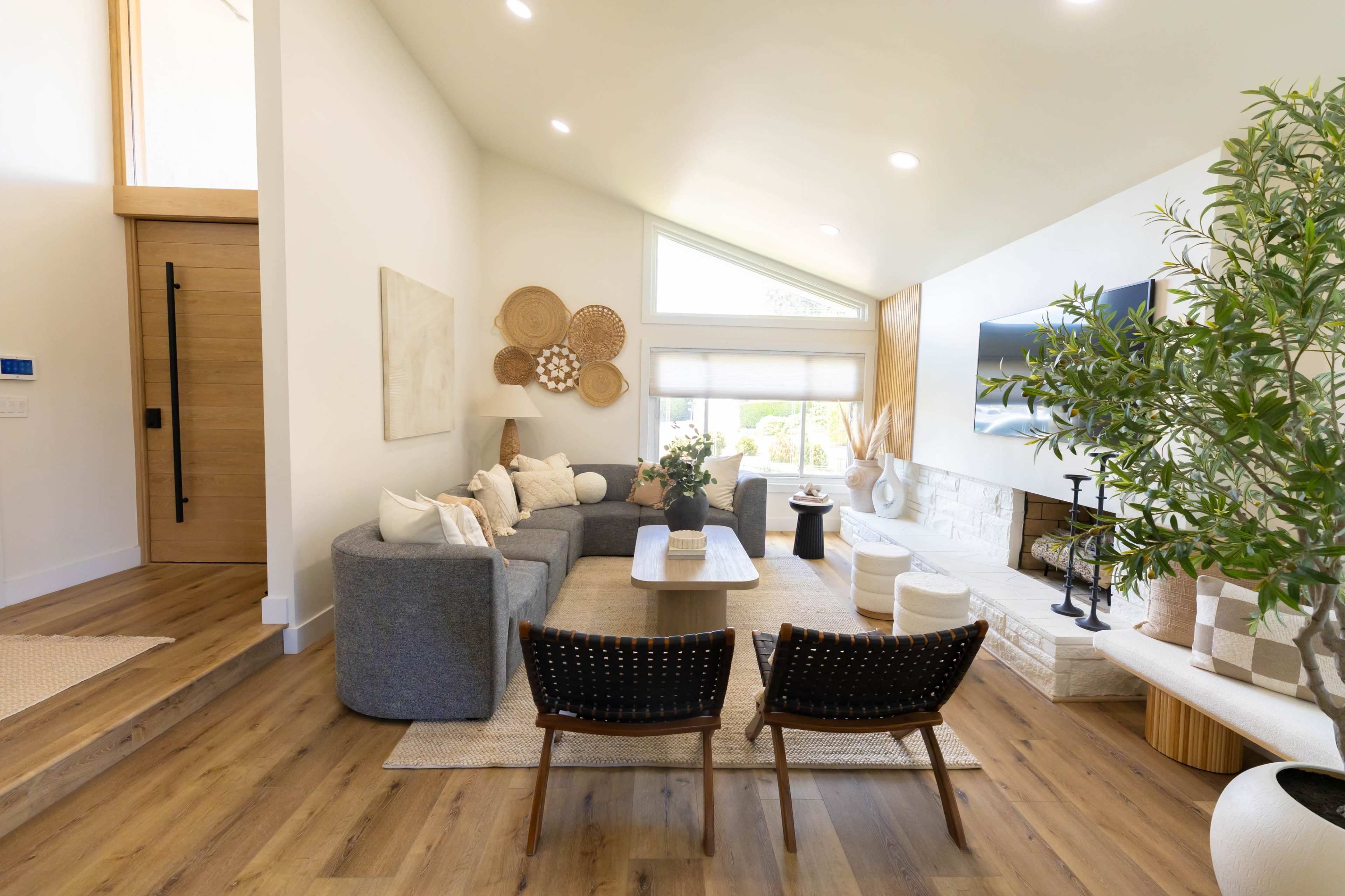Organic Modern Home Image in Seal Beach, Seal Beach, CA