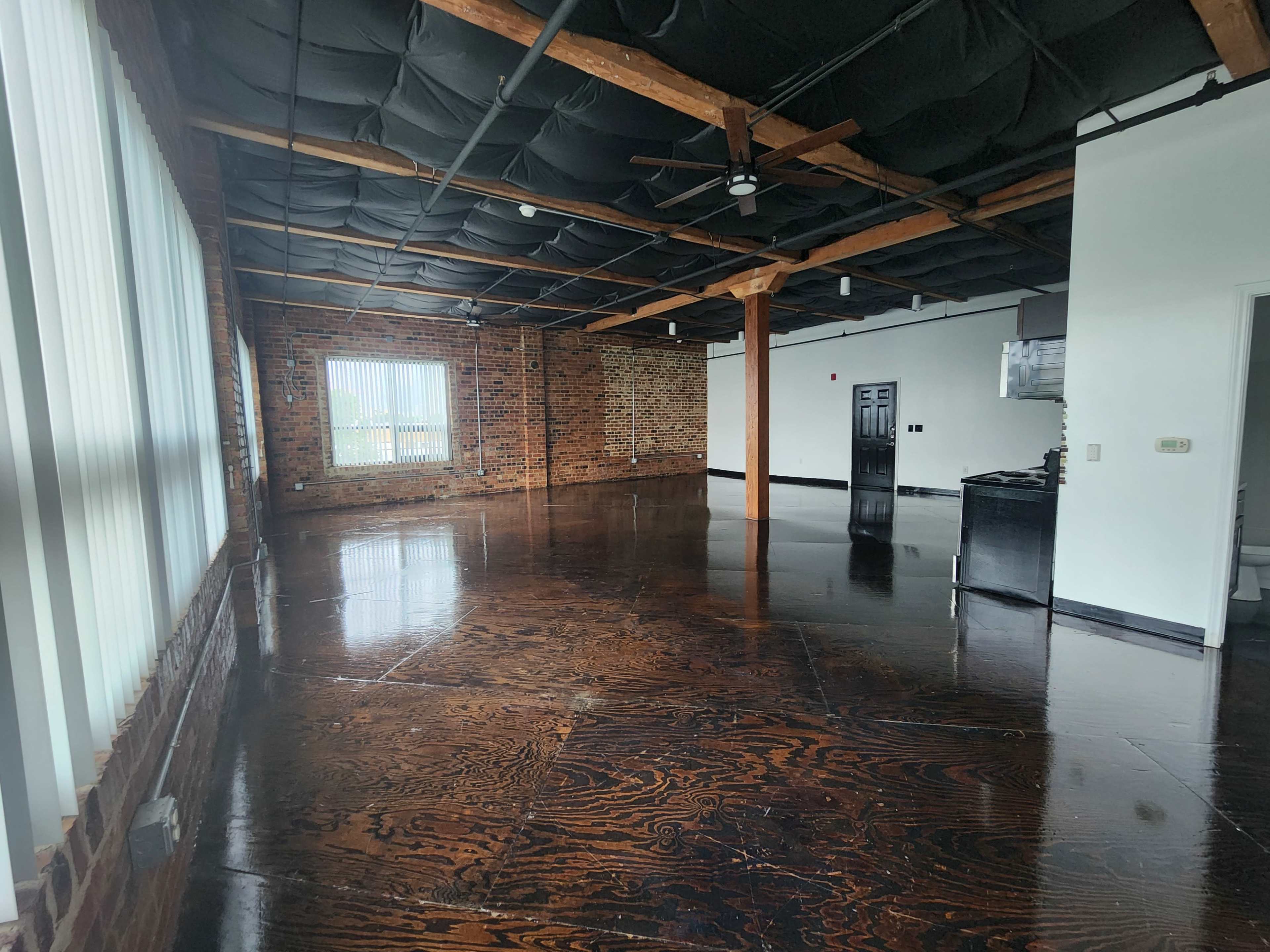 The Loft with Skyline View Image in Cedars, Dallas, TX