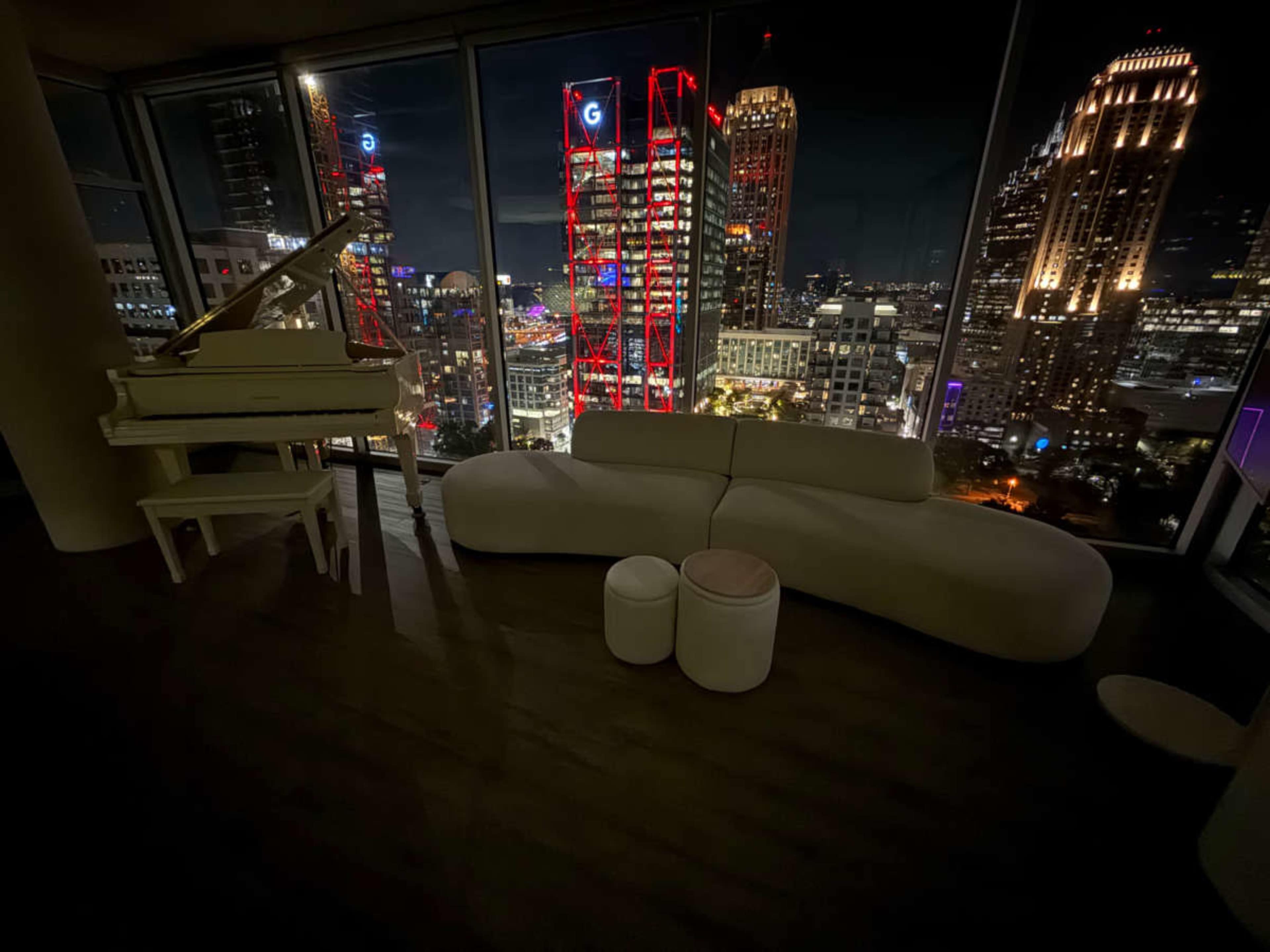 Modern Atlanta Penthouse with Unmatched Skyline Views Image in Midtown, Atlanta, GA