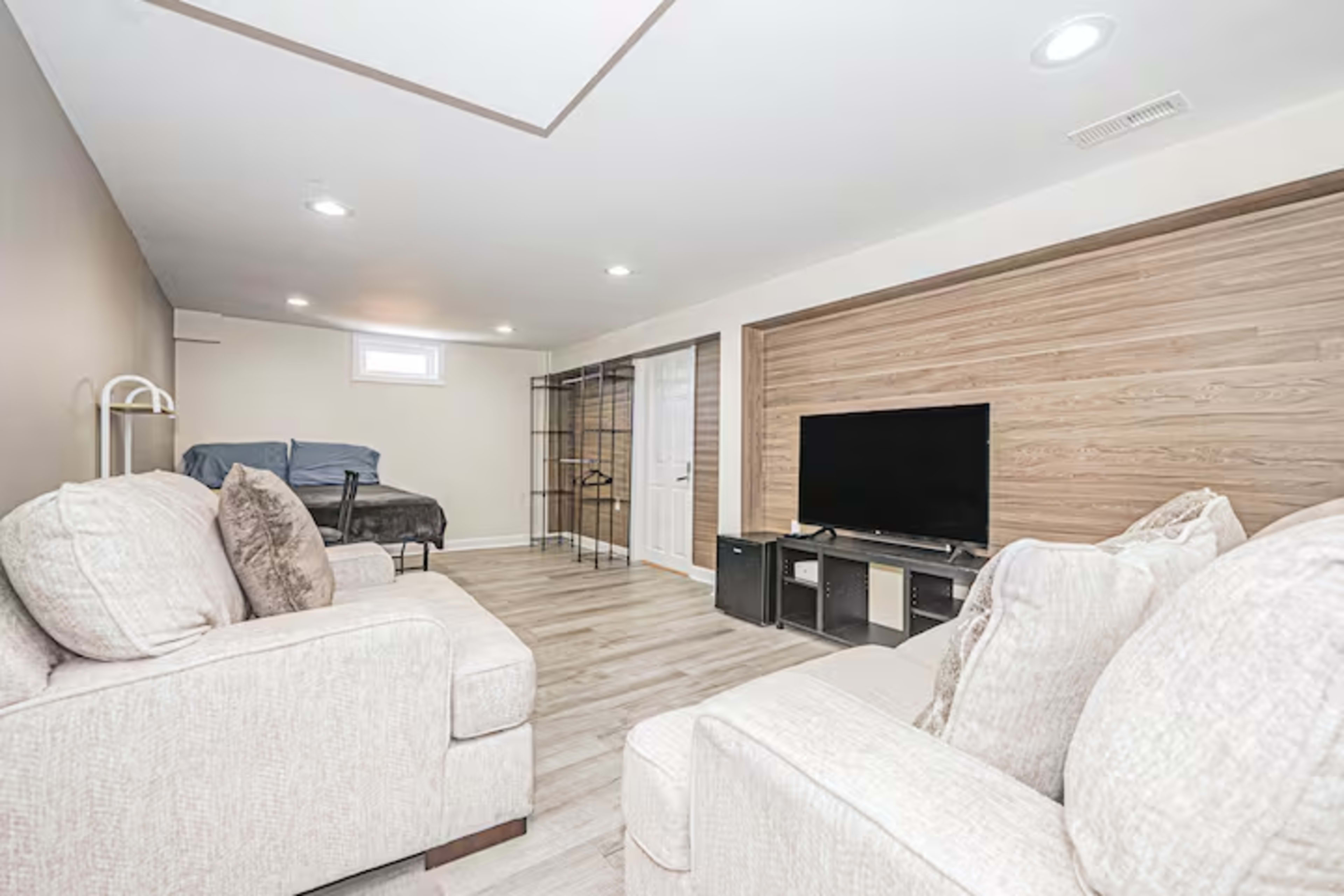 Relax and Recharge in a Cozy Basement Studio Space Image in Hillcrest Heights, Temple Hills, MD