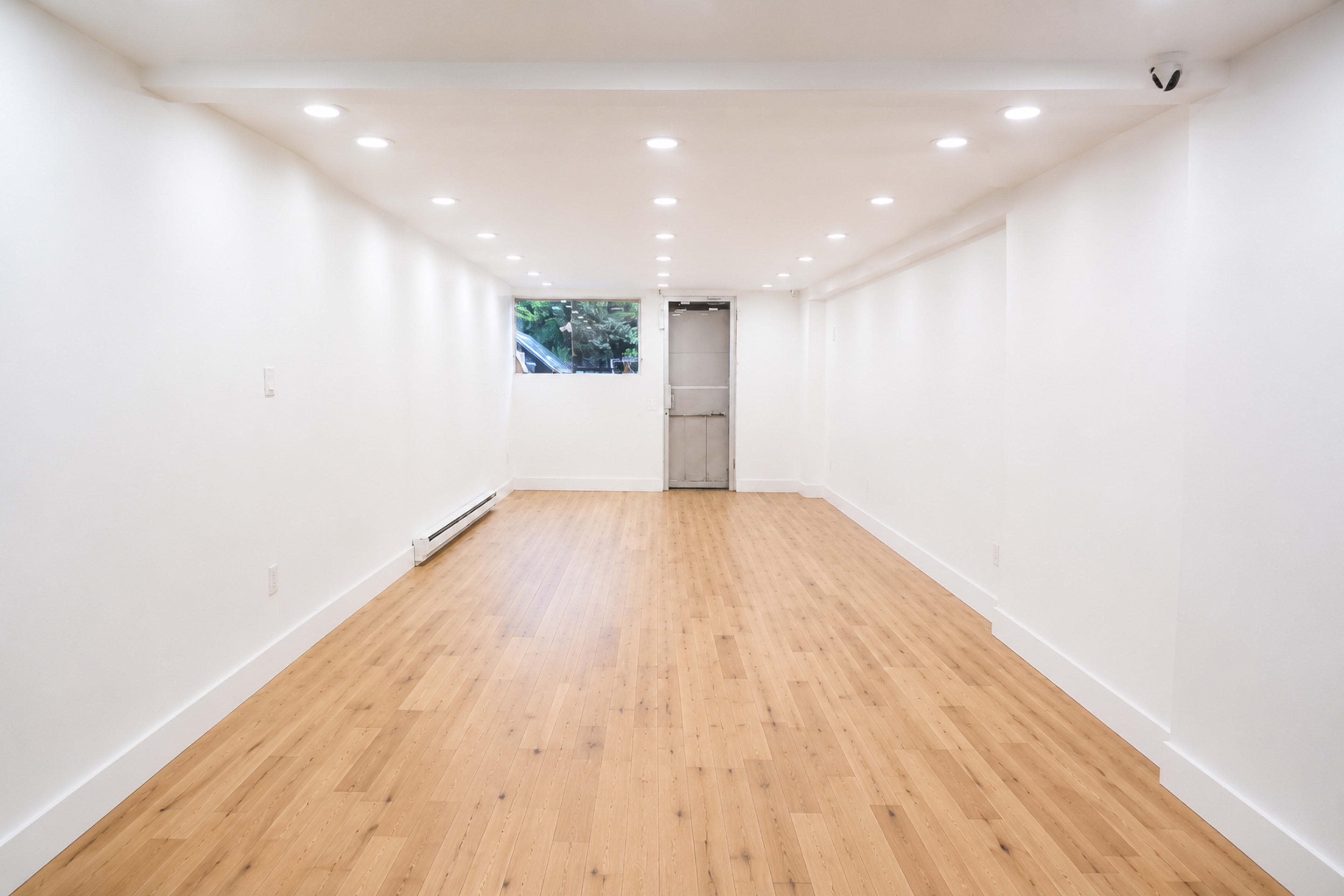 Private Office and Showcase Space Image in Chinatown, New York, NY