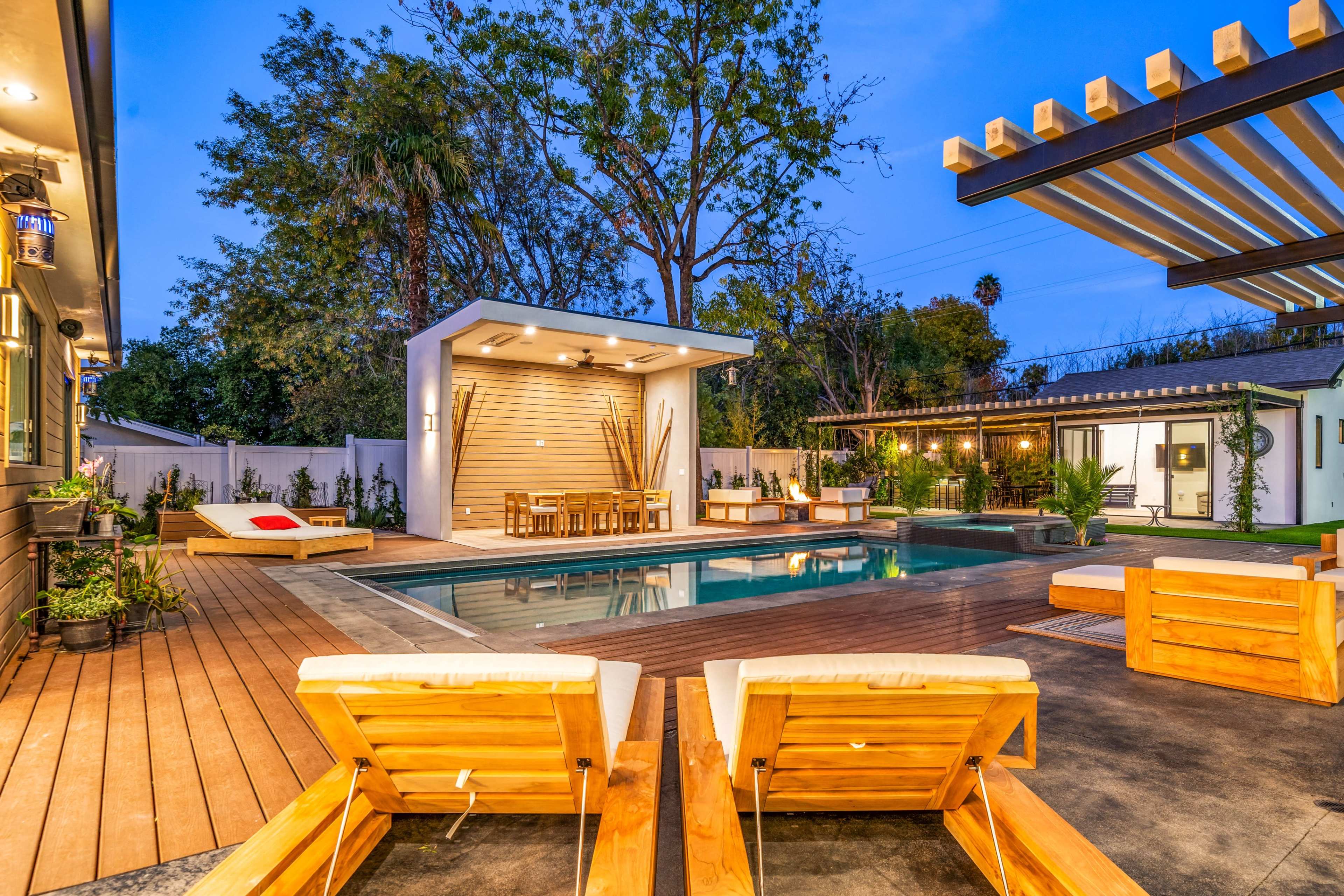 LUXURIOUS MODERN FARMHOUSE IN WOODLAND HILLS Image in Woodland Hills, Woodland Hills, CA