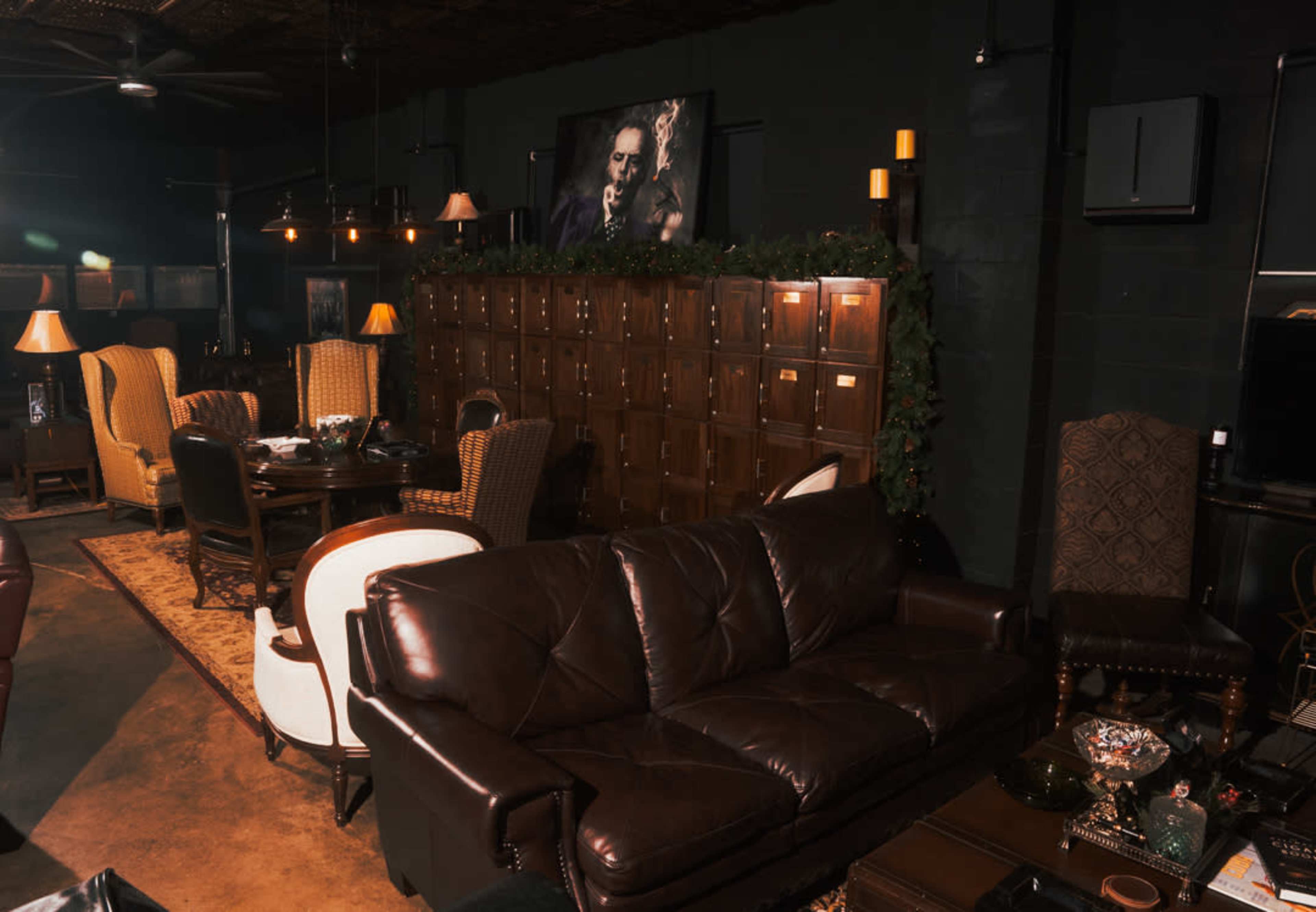 Executive Lounge with Distinctive Ambiance Image in Midtown - Westport, Kansas City, MO