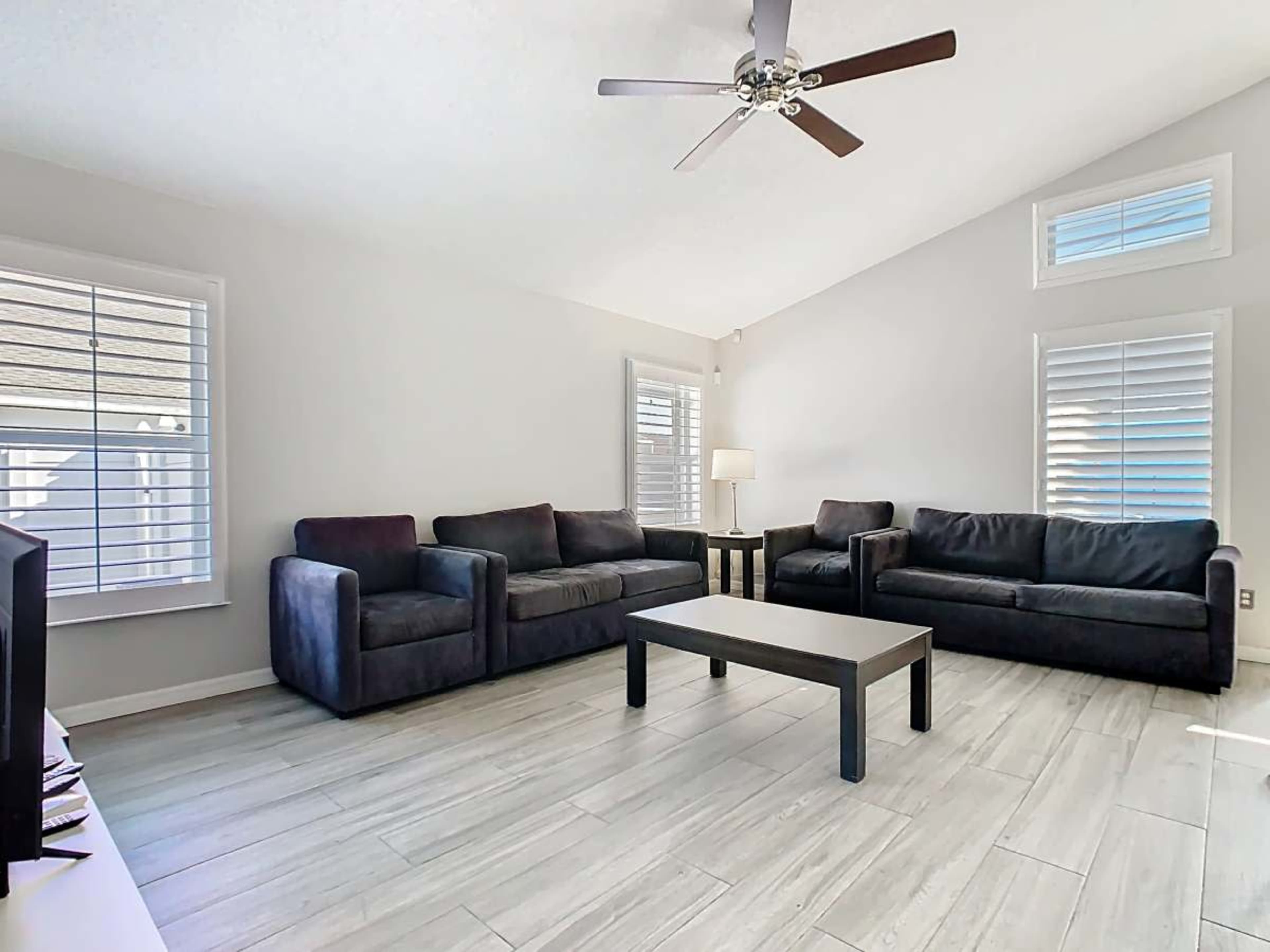 Pool Home With Outdoor Kitchen Image in Four Corners, Davenport, FL