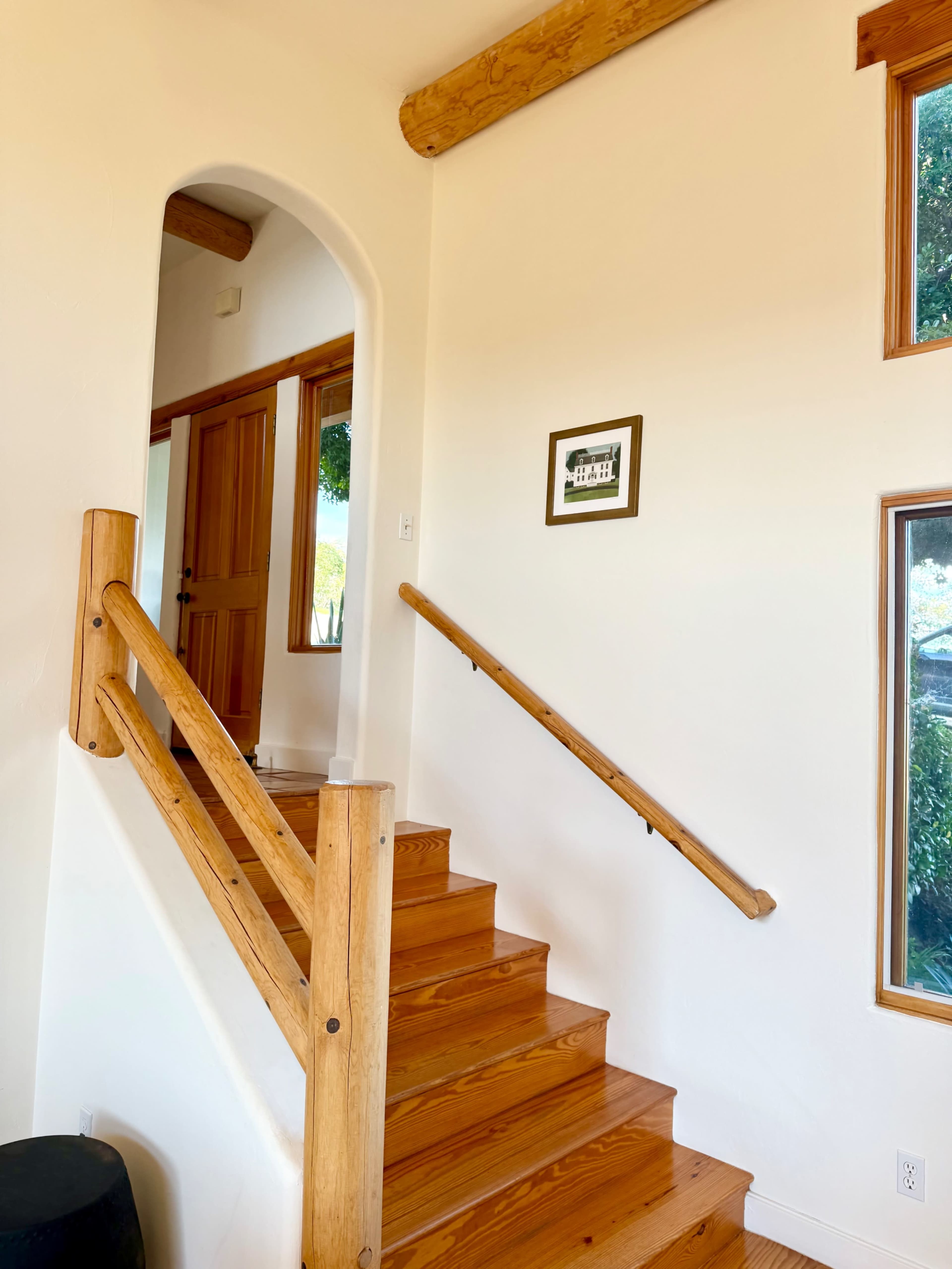 Bright Spanish/Southwestern style home surrounded by Mountain View’s Image in Fernwood, Topanga, CA