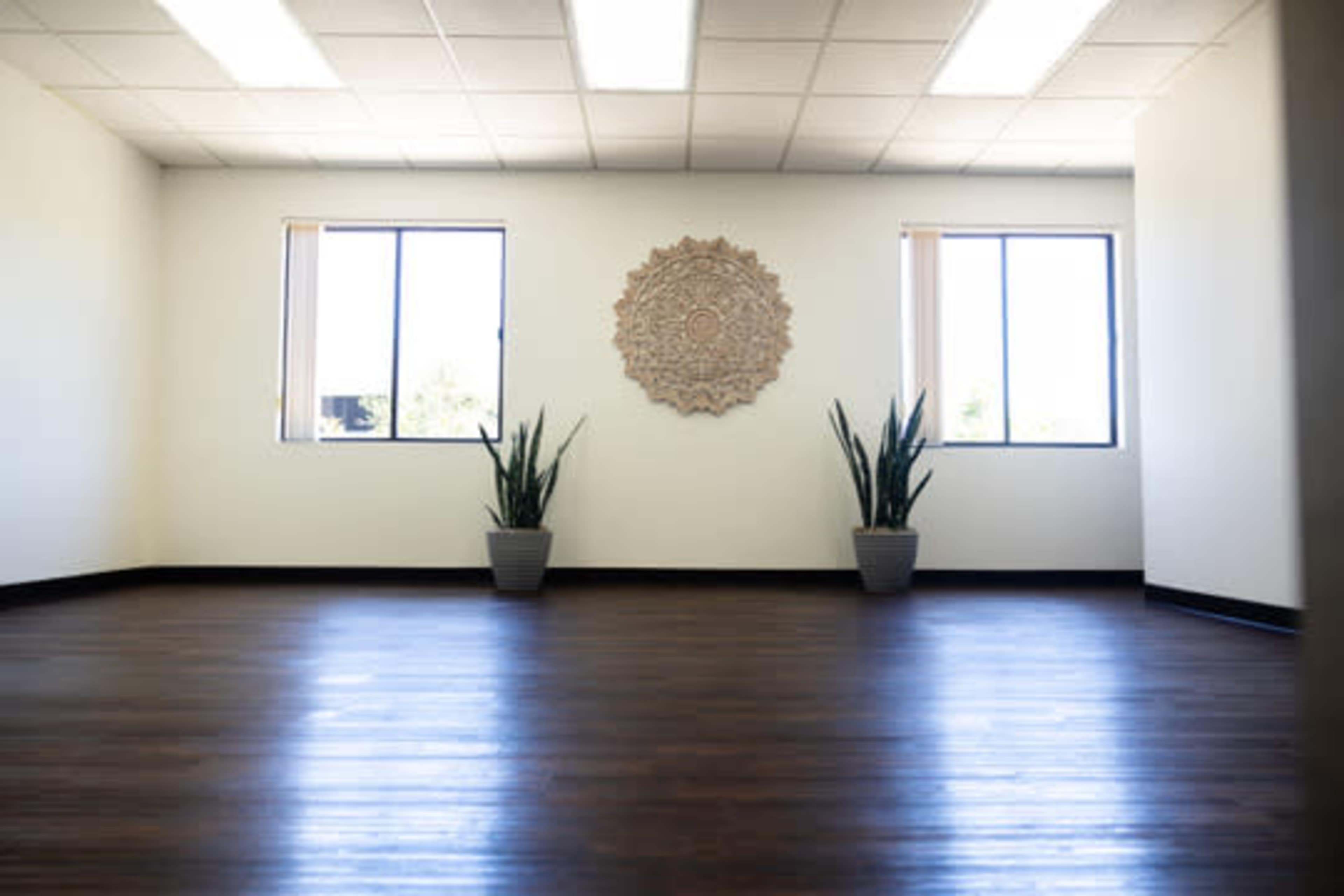 Versatile Serene Central San Diego Studio Image in Sorrento Valley, San Diego, CA