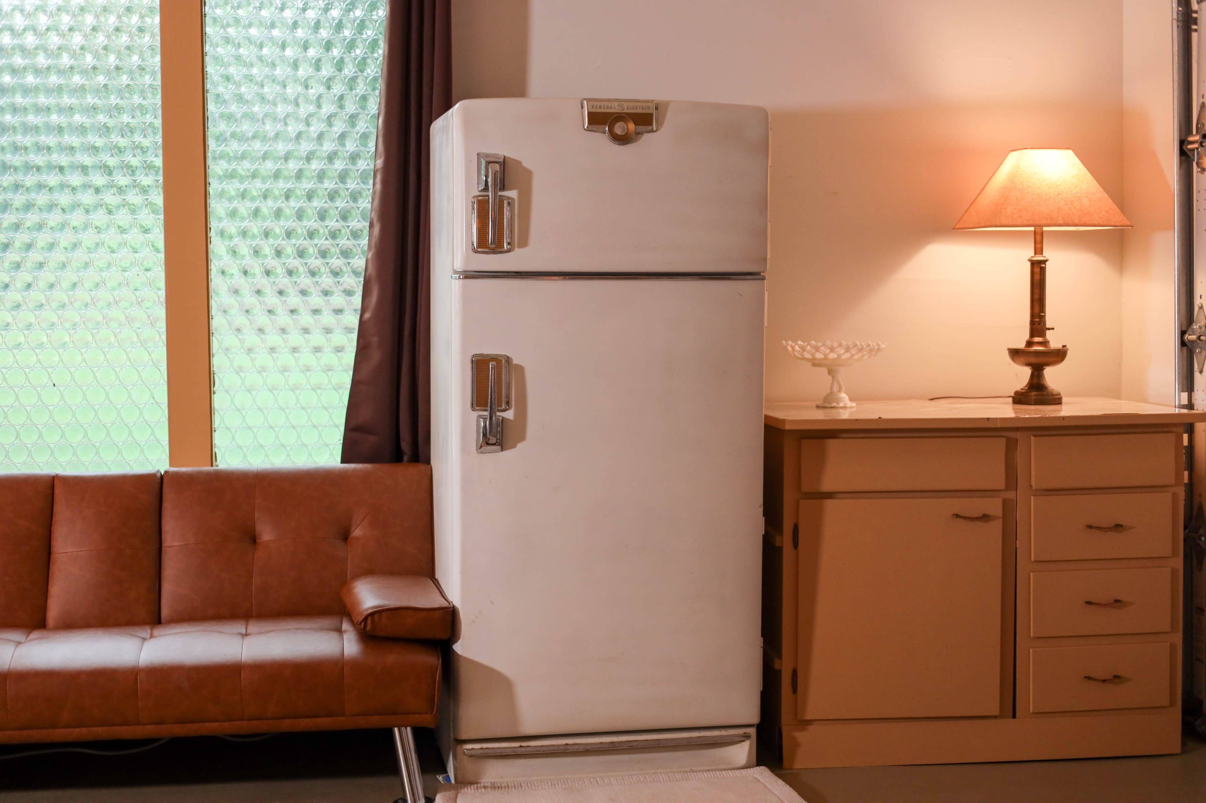 Moroccan Tea Lounge + Retro Mid-Century Studio Apartment with Pool Access Image in , Stone Mountain, GA