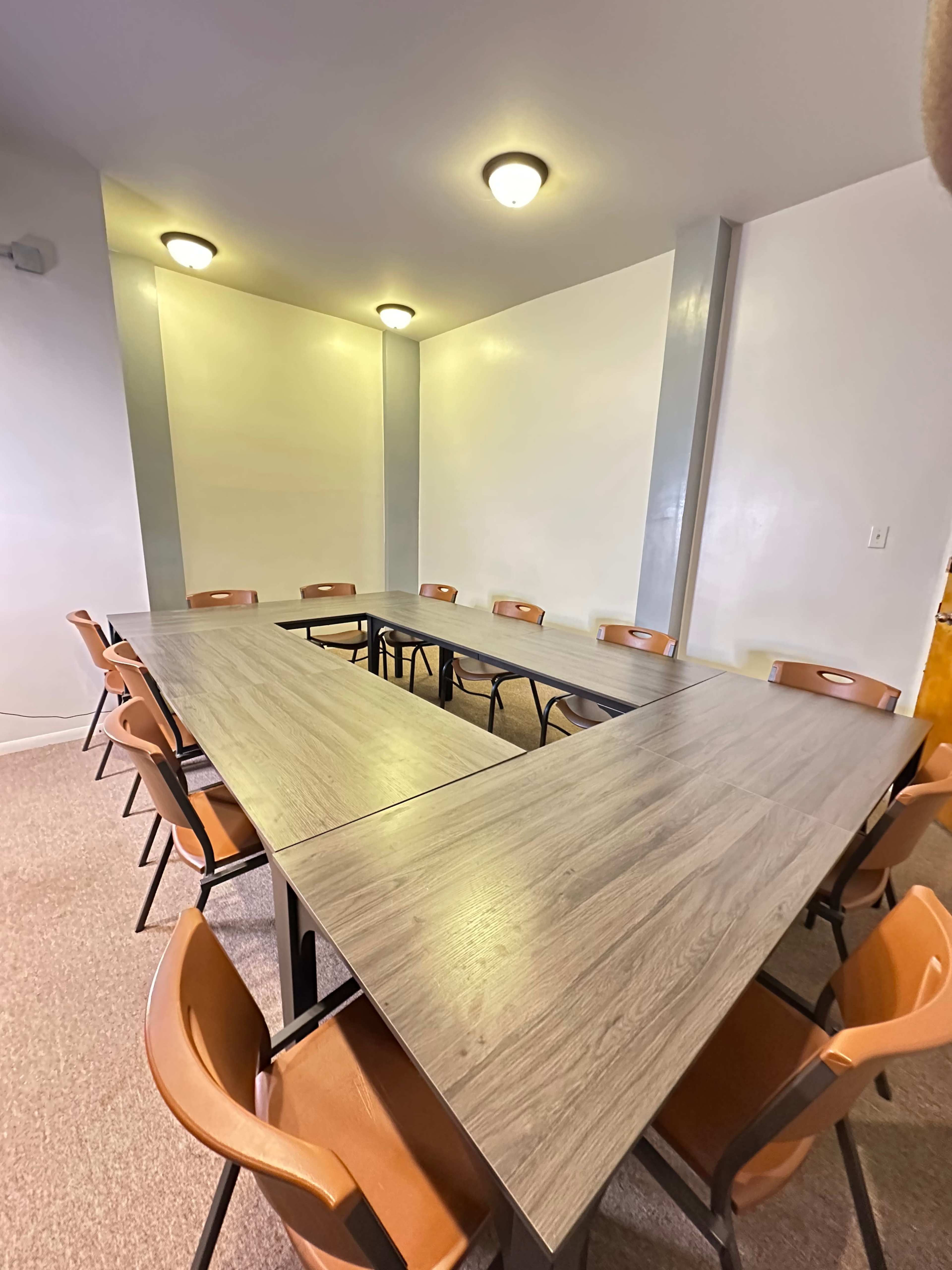 Modern Conference Room on Chicago’s 87th Street Image in Avalon Park, Chicago, IL