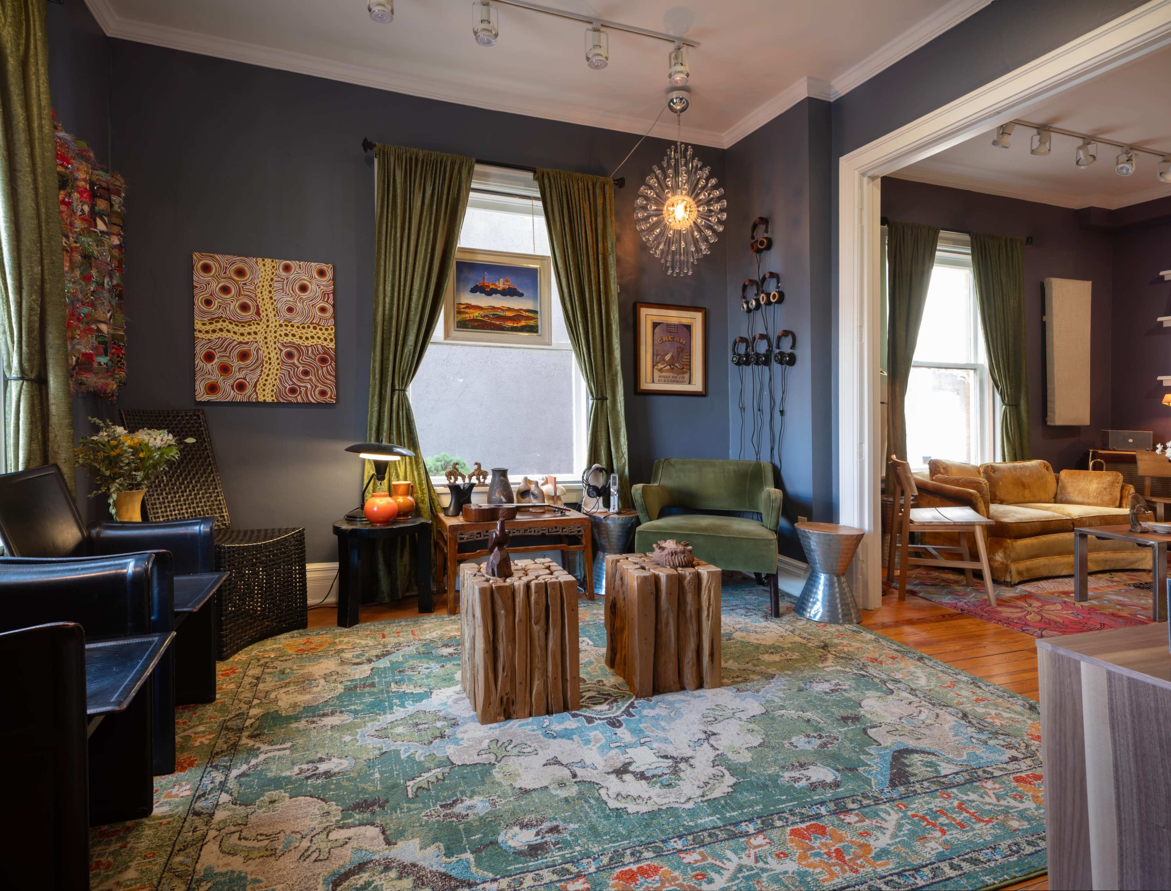 Your ideal, warm and inviting event space in the heart of downtown at 1928 Pearl St. Image in Central Boulder, Boulder, CO