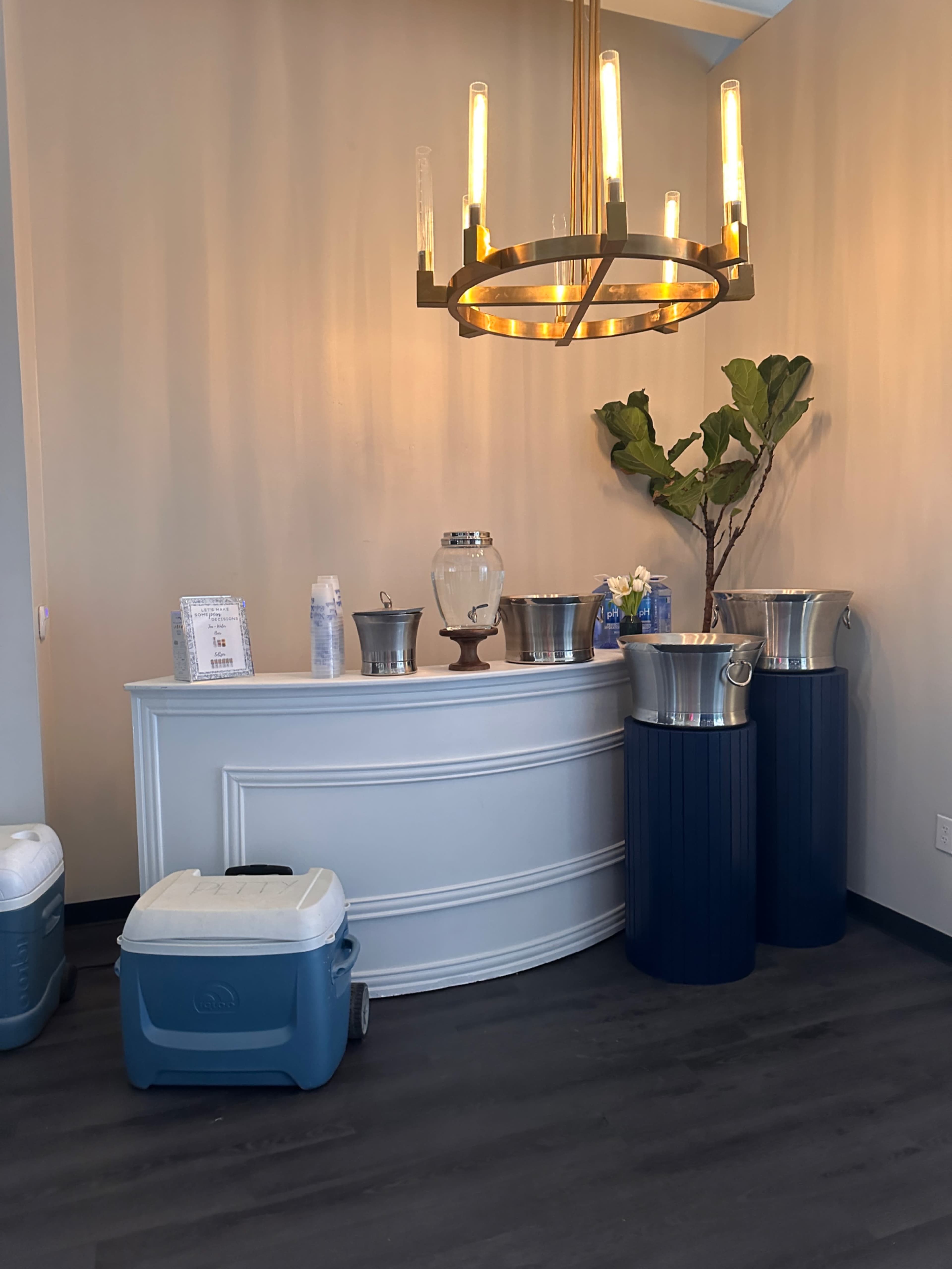 Design District Modern Showroom with Lobby Image in Dallas, Dallas, TX