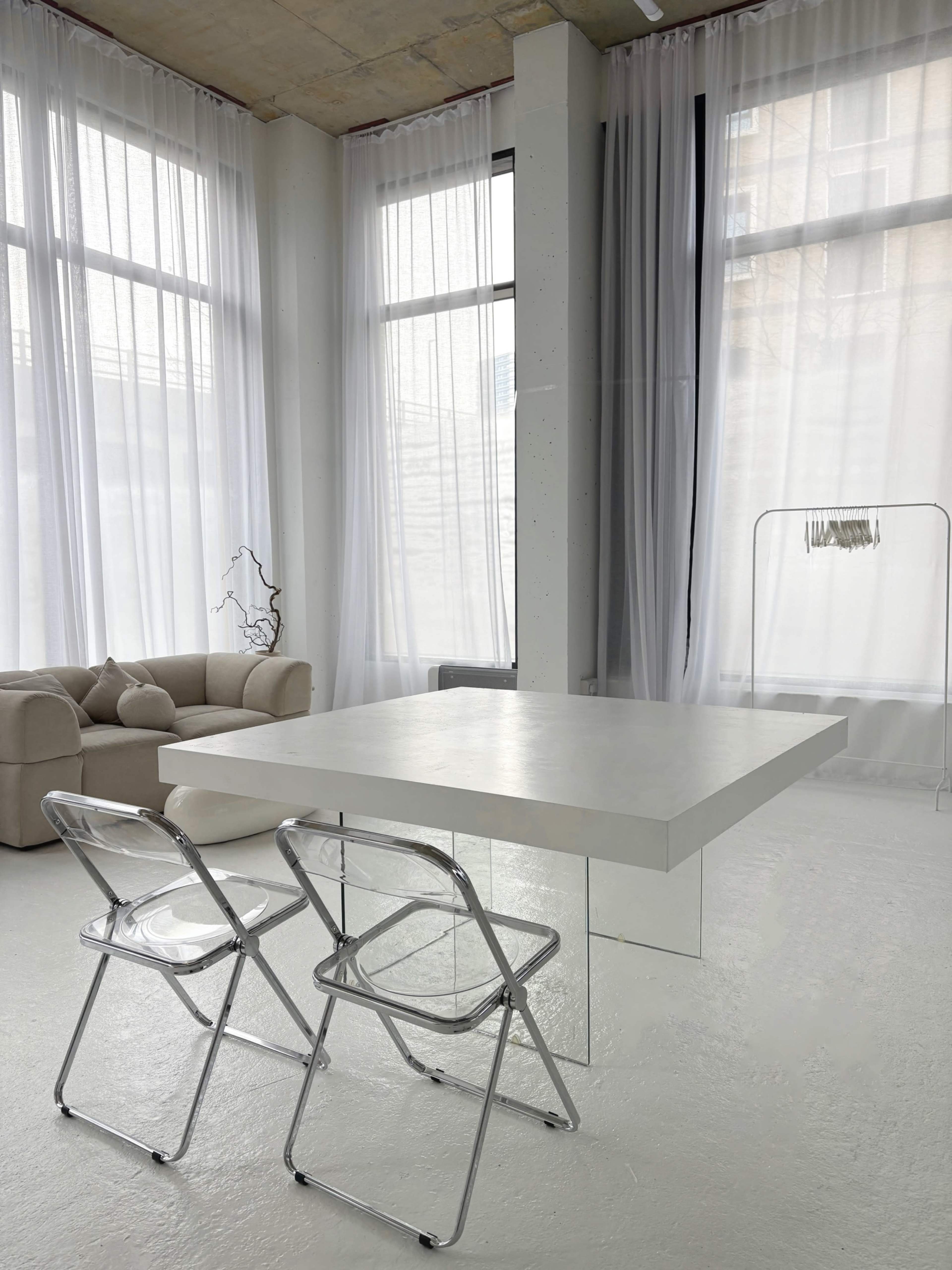 Natural light photography and event studio hire Image in London, London, ENG
