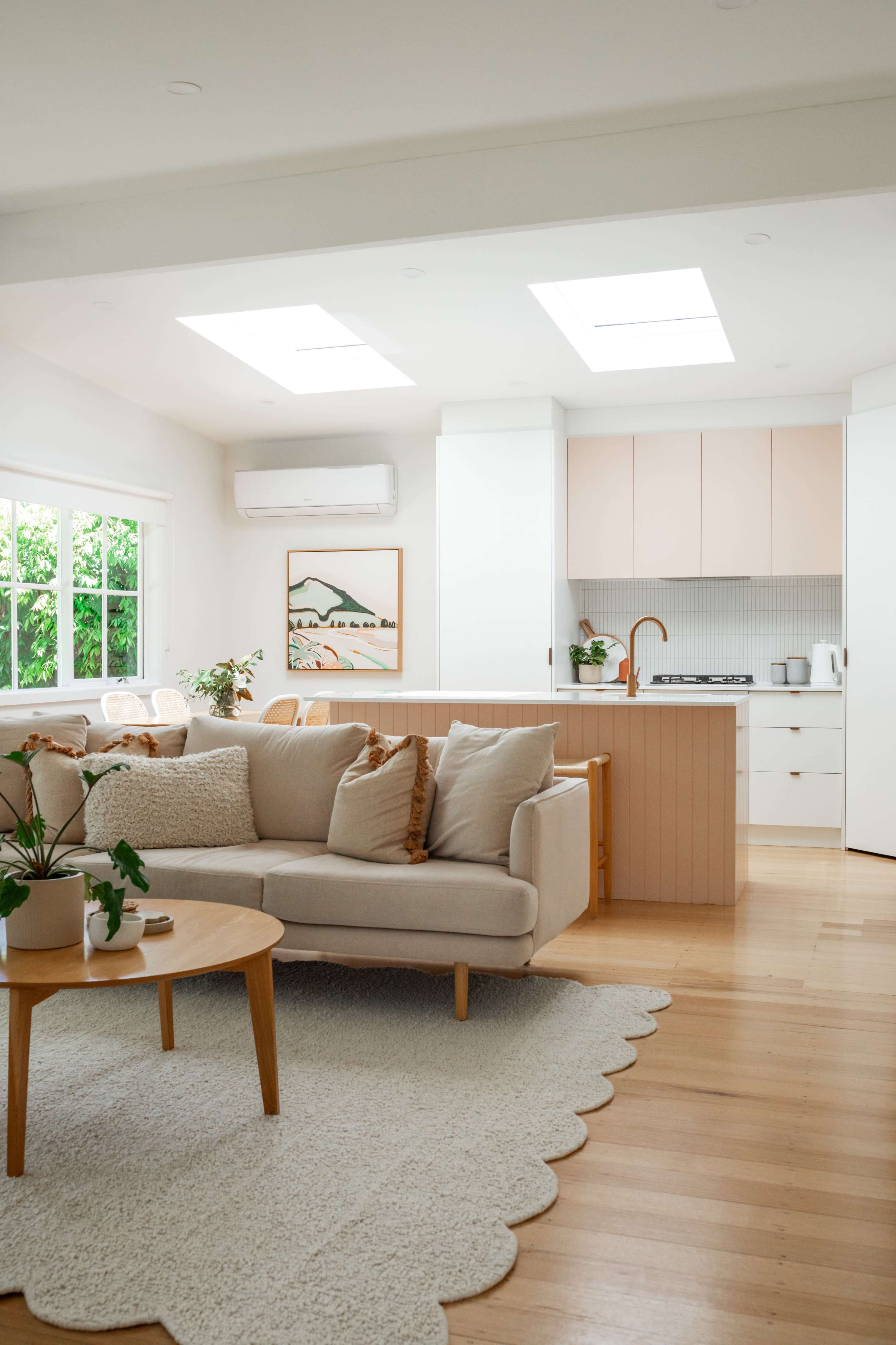 Contemporary & Charming House Filled with Light Image in Seaford, Seaford, VIC