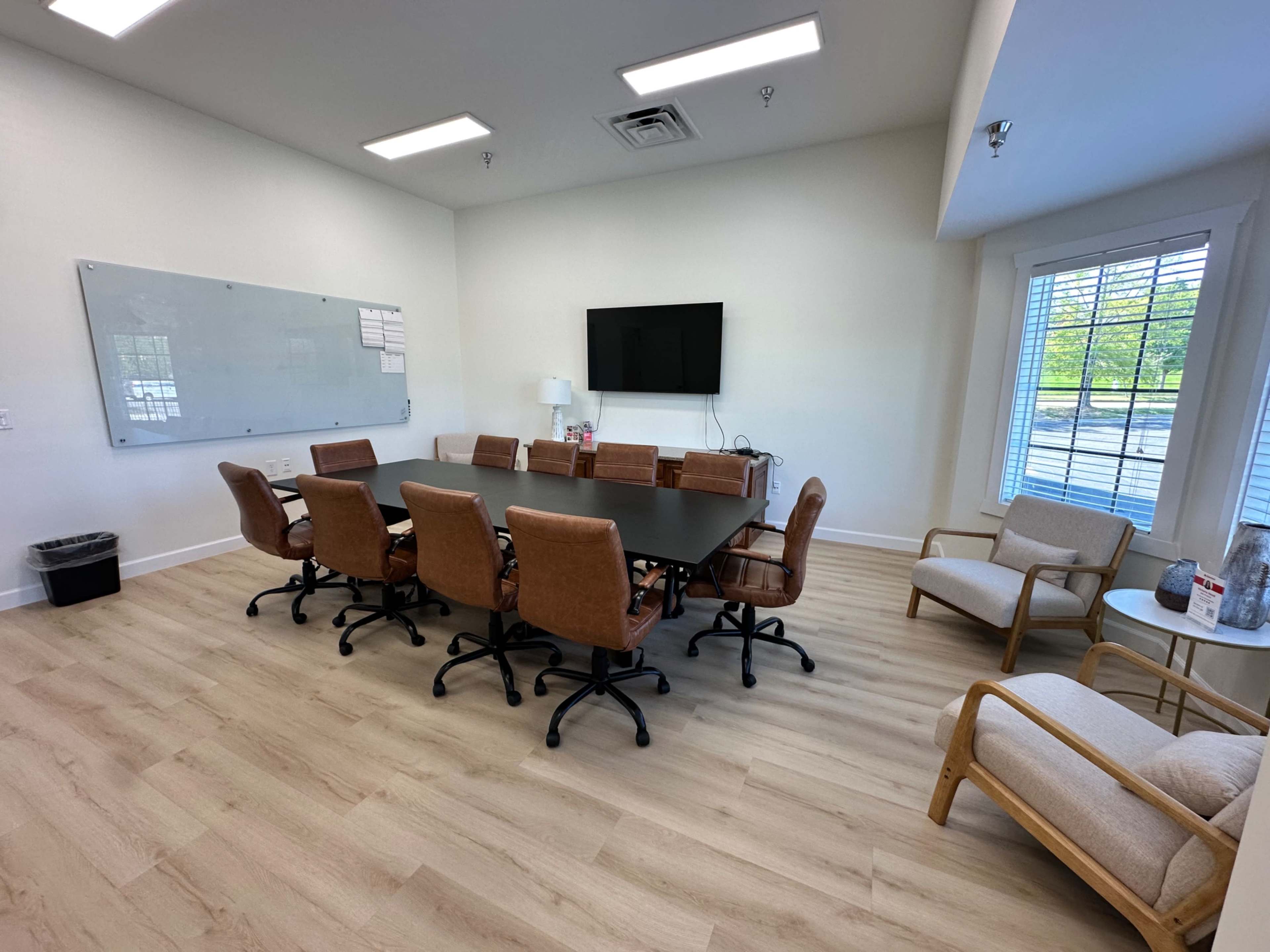 Spacious Conference Room Image in Franklin, Franklin, TN