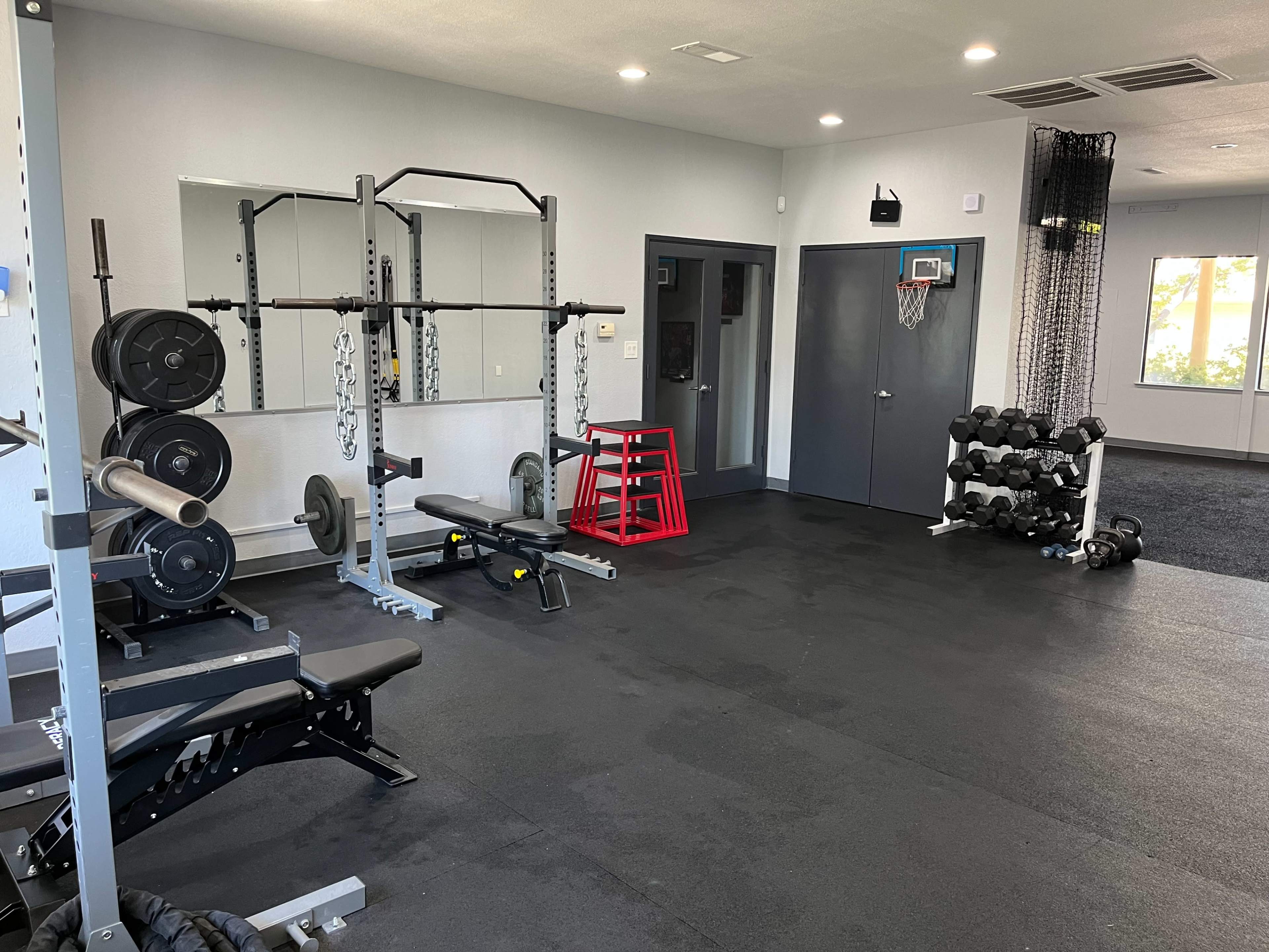 Private Gym in Commercial Area Image in Fresno, Fresno, CA