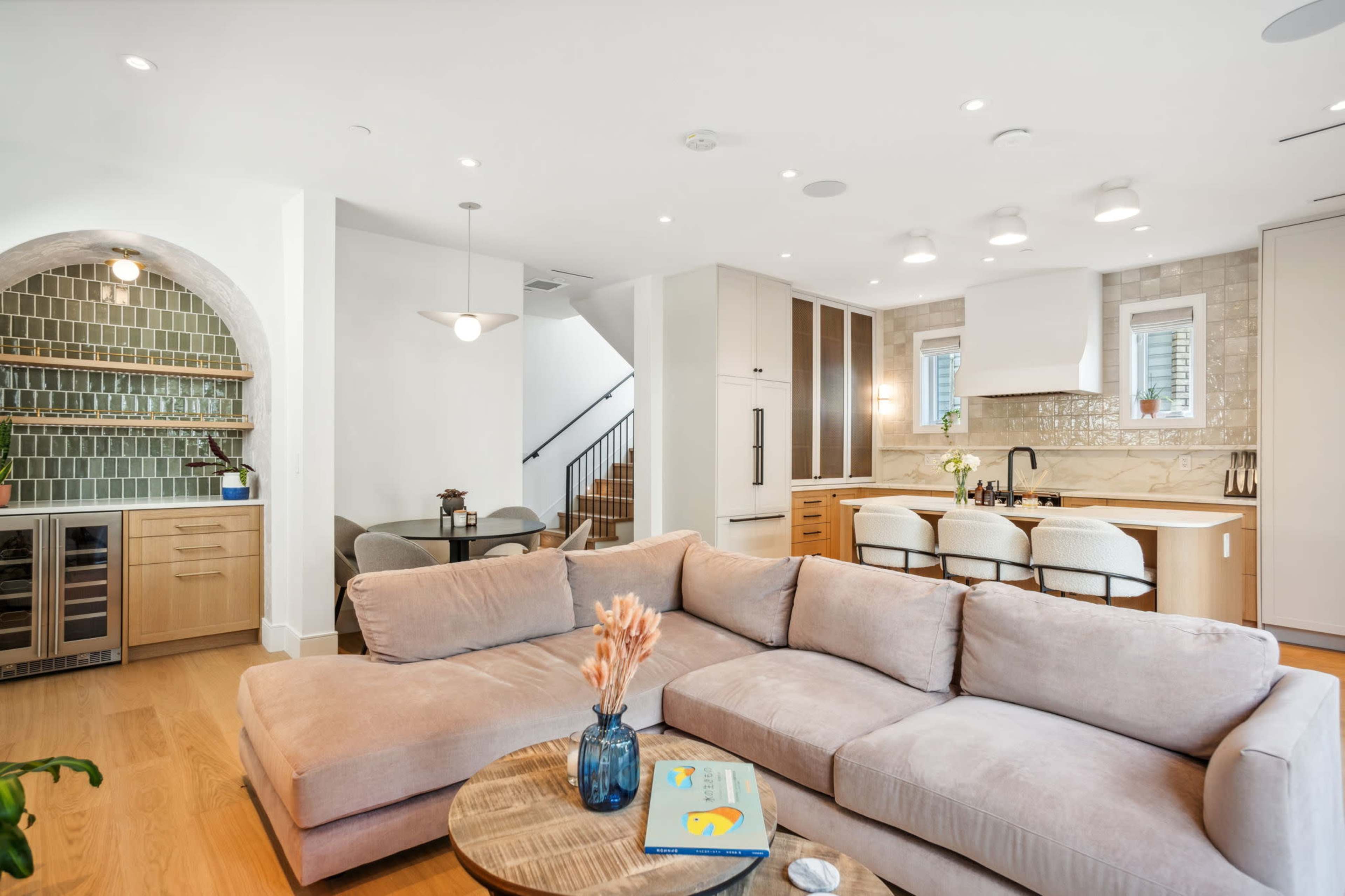 NEW 2024 Duplex with Modern Minimalist Design Image in East Vancouver, Vancouver, BC