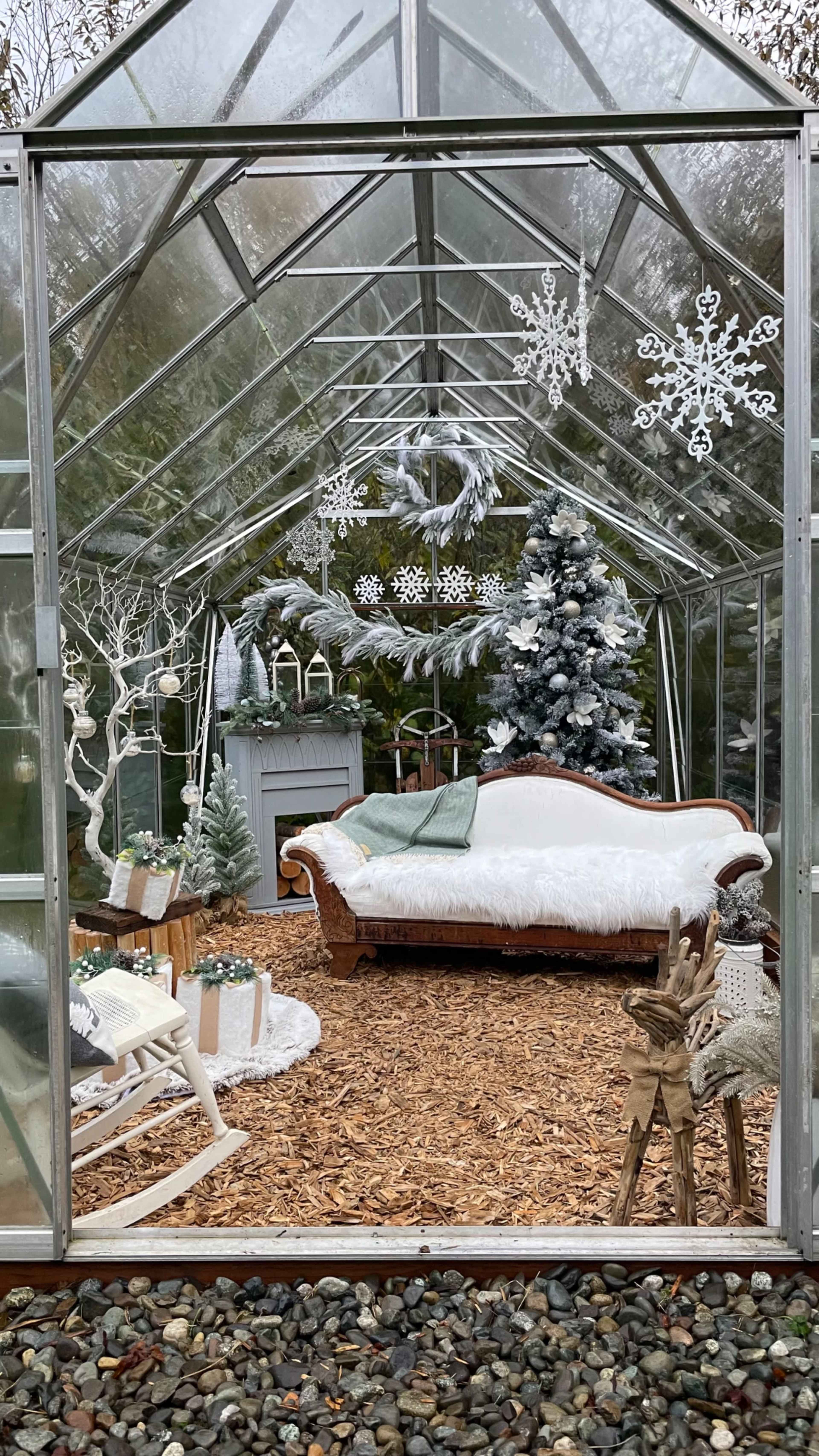 Glasshouse Studio Maple Valley Image in , MAPLE VALLEY, WA