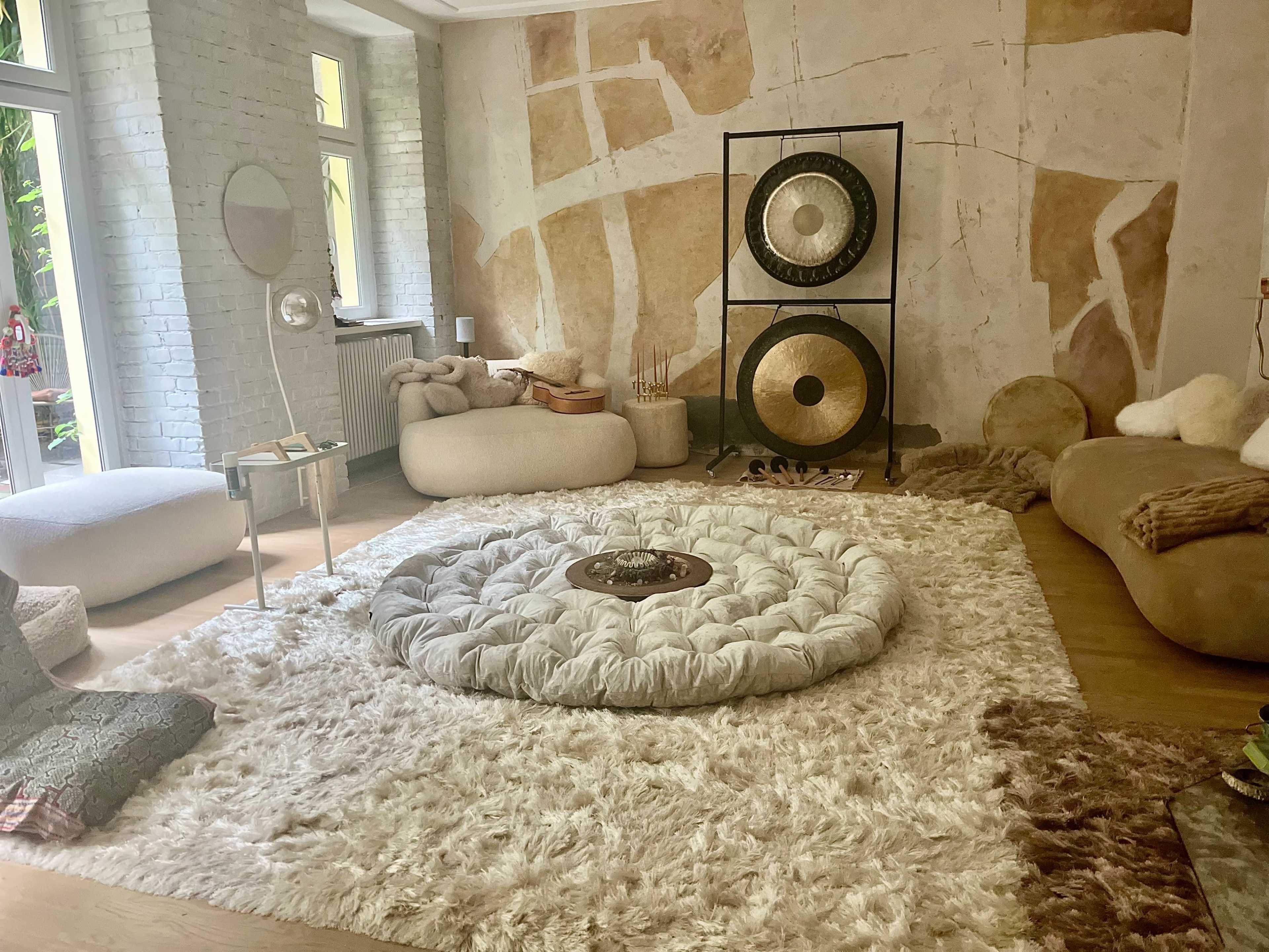Design Loft in Friedrichshain with fireplace and private bamboo garden Image in Friedrichshain, Berlin, 