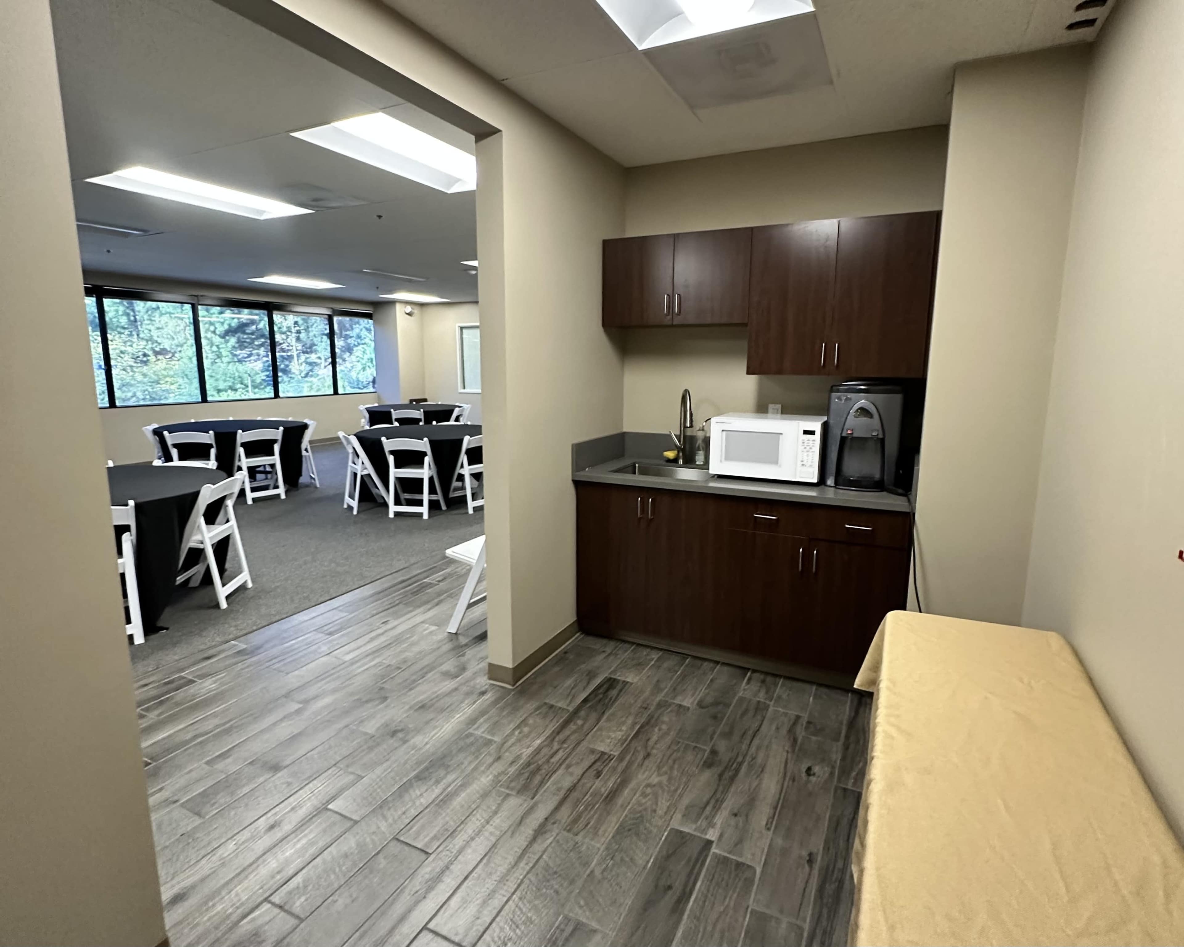 Industrial office/event space. Can be dressed up for a variety of settings and events. Image in Stevenson Ranch, Stevenson Ranch, CA