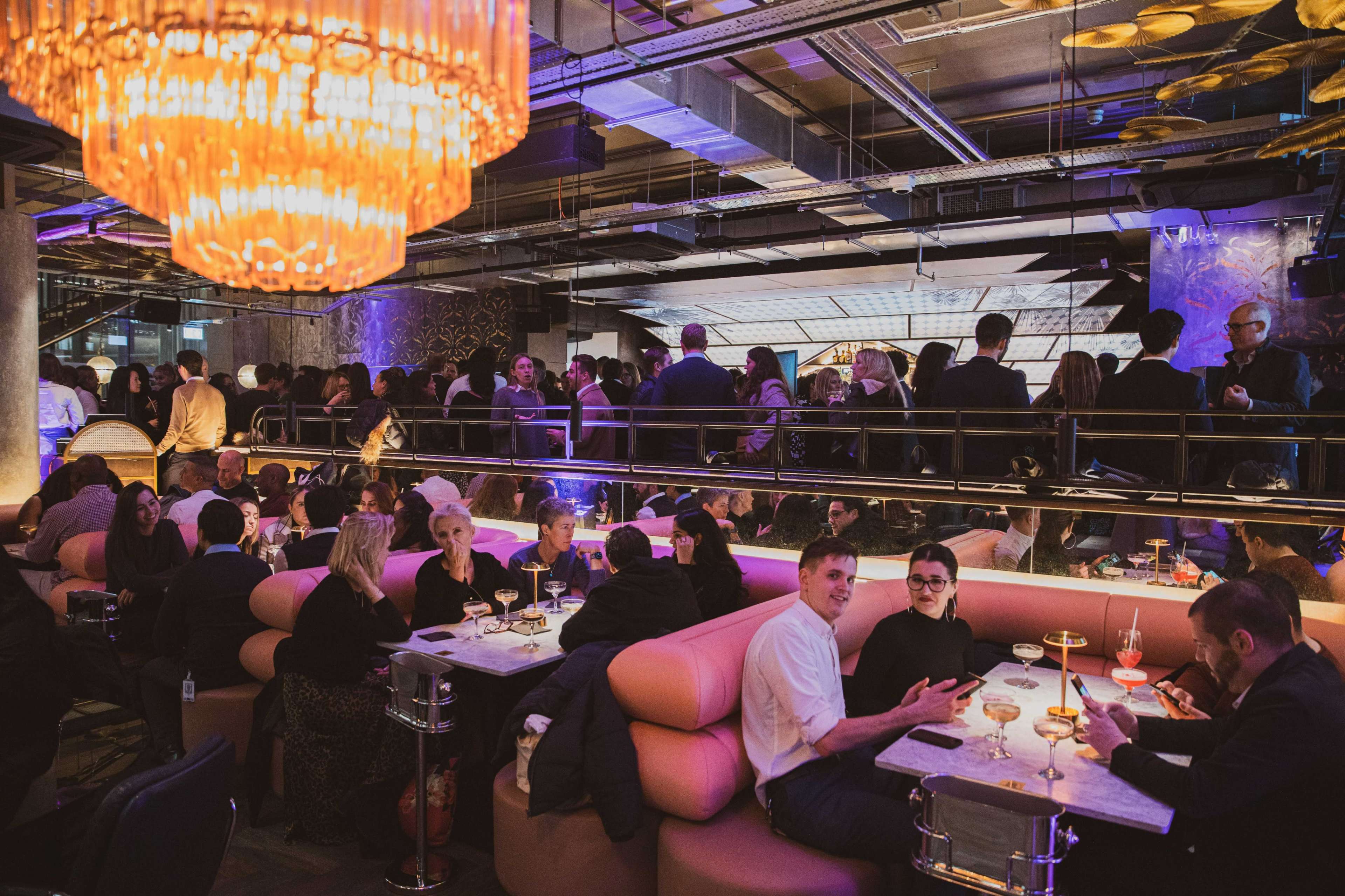 Sunset Room - Surfers Paradise Inspired Restaurant Image in City of London, London, ENG