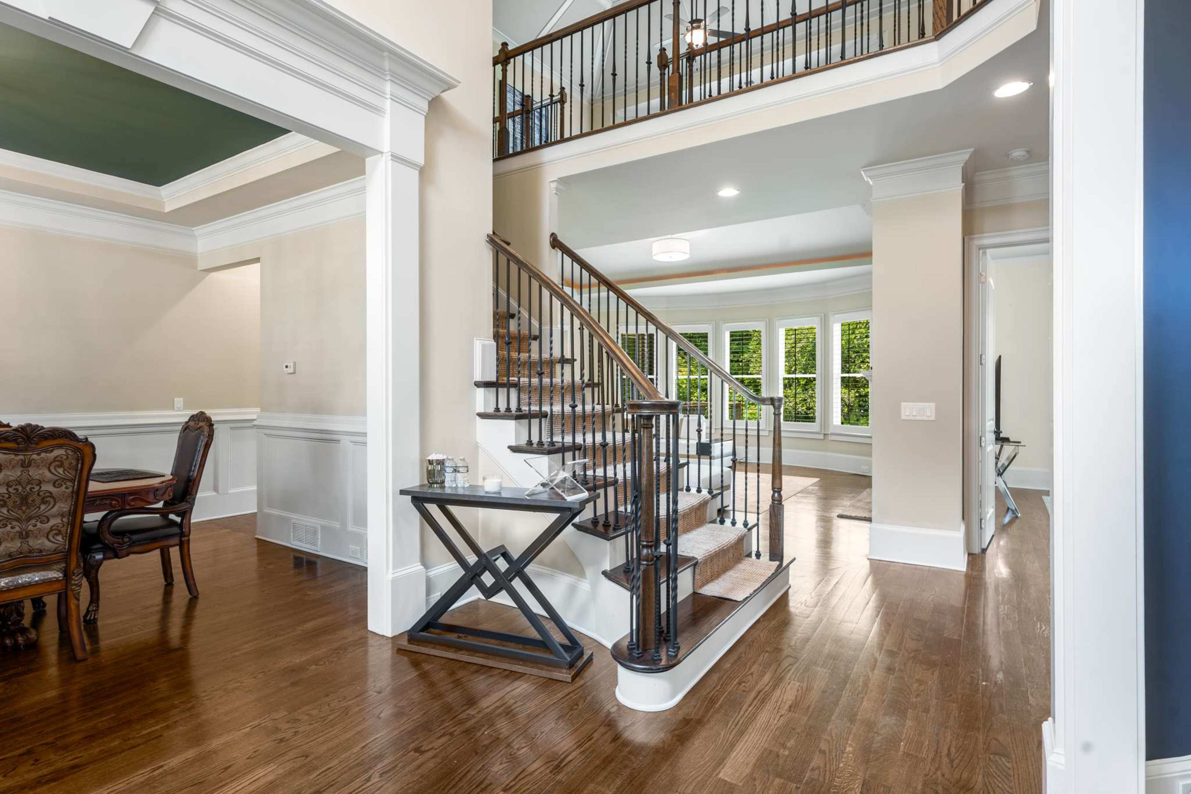 Luxury 5BR/5.5BA Estate in Metro Atlanta w/ Chef’s Kitchen & Spacious Backyard Image in Sandy Springs, sandy springs, GA