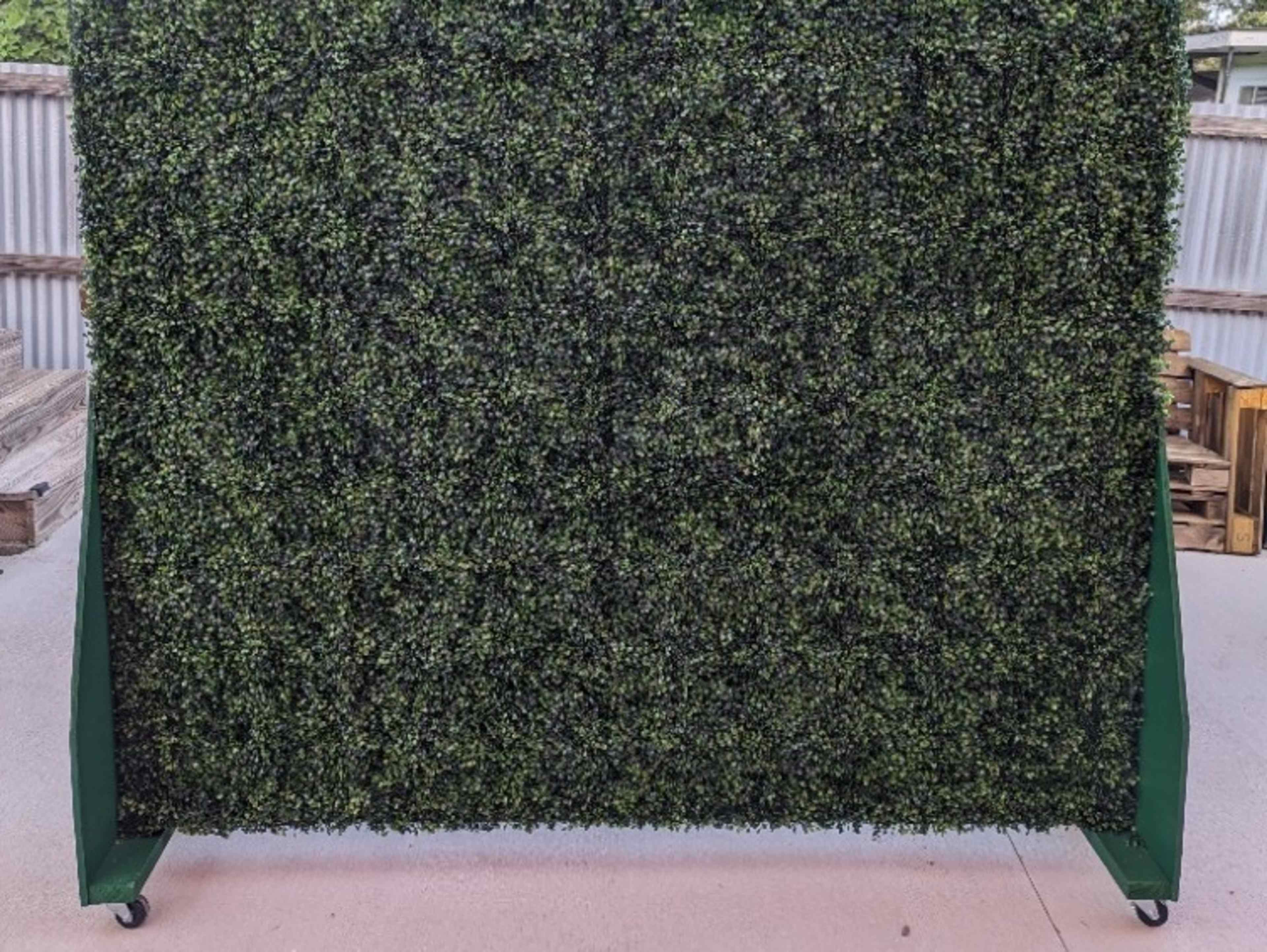 Selfie Photo Wall - Grass Side