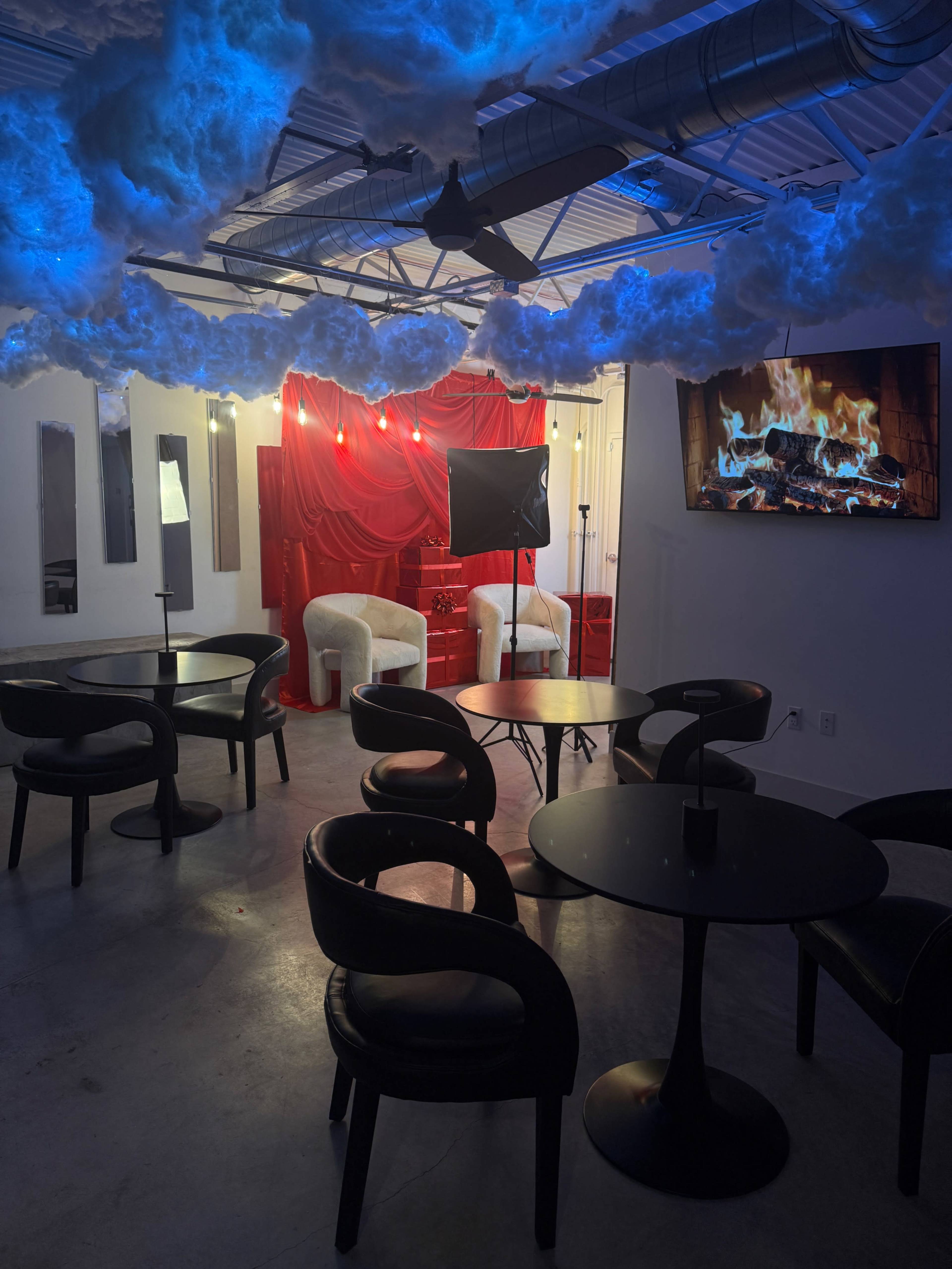 Industrial loft studio Image in Jefferson Heights, San Antonio, TX