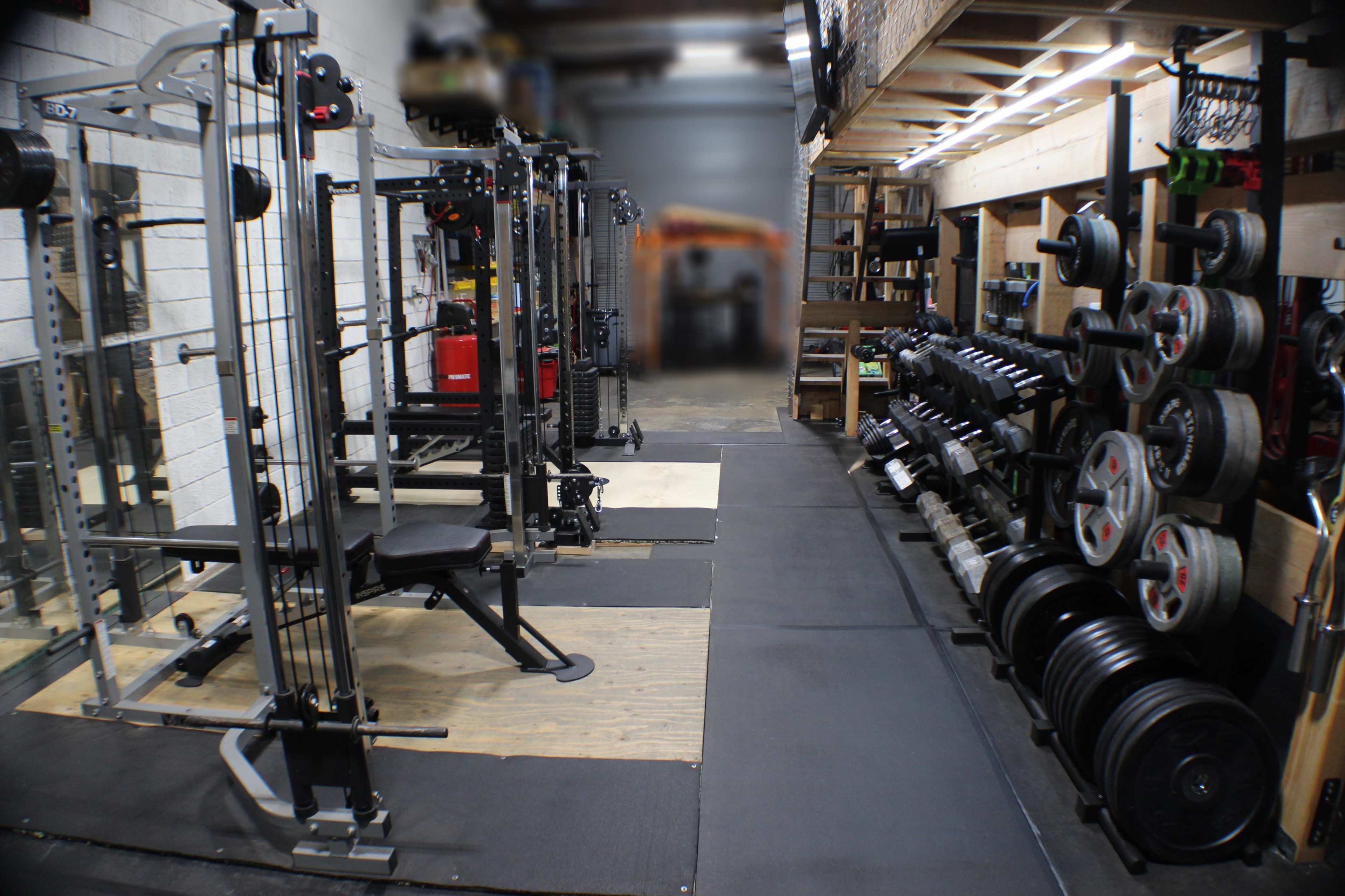 Gym/Sports Training Facility with Regulation Basketball Hoop Image in Carson, Gardena, CA