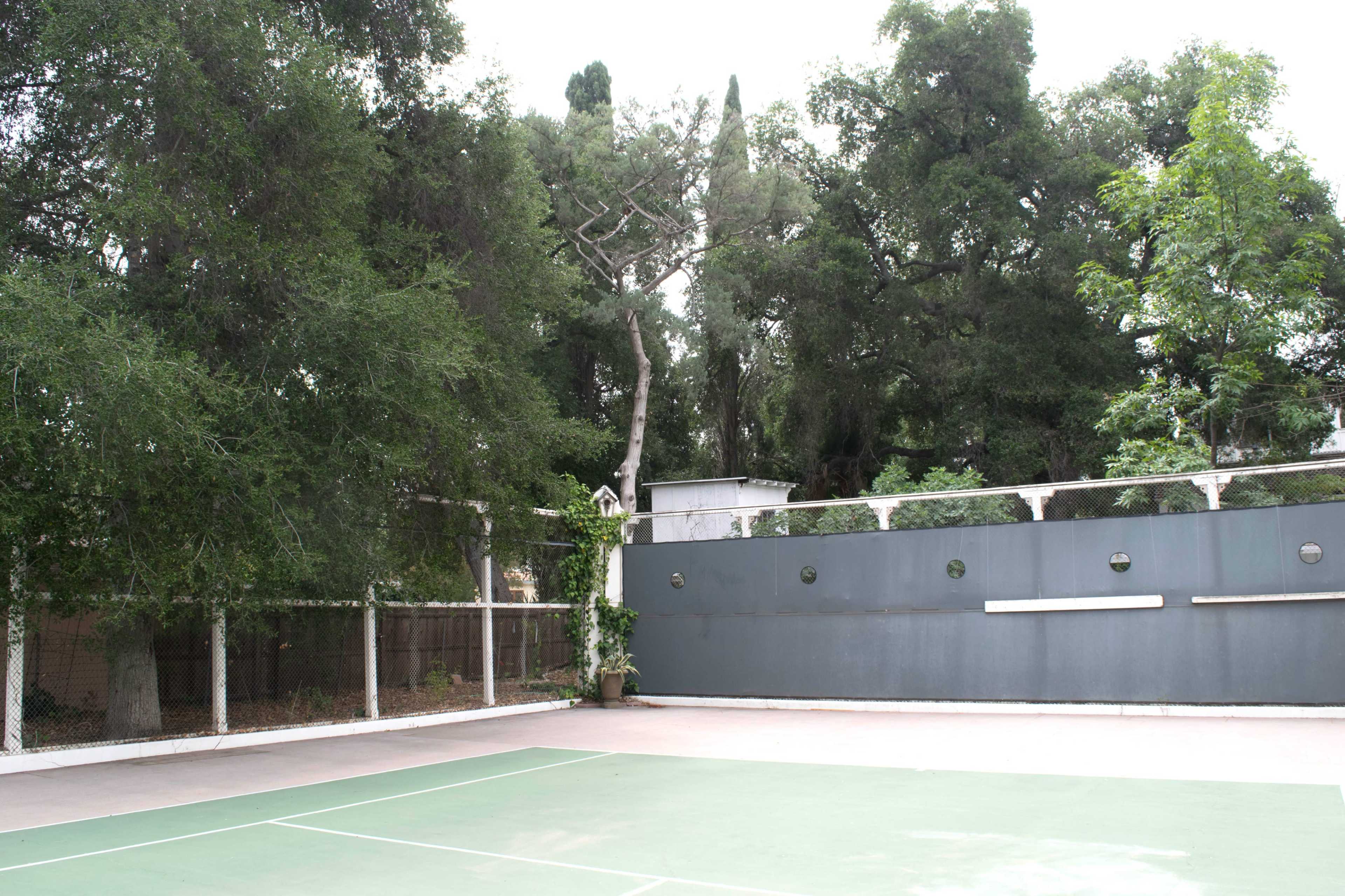 1920's Tennis Court with Oak Trees Image in Tarzana, Woodland Hills, CA