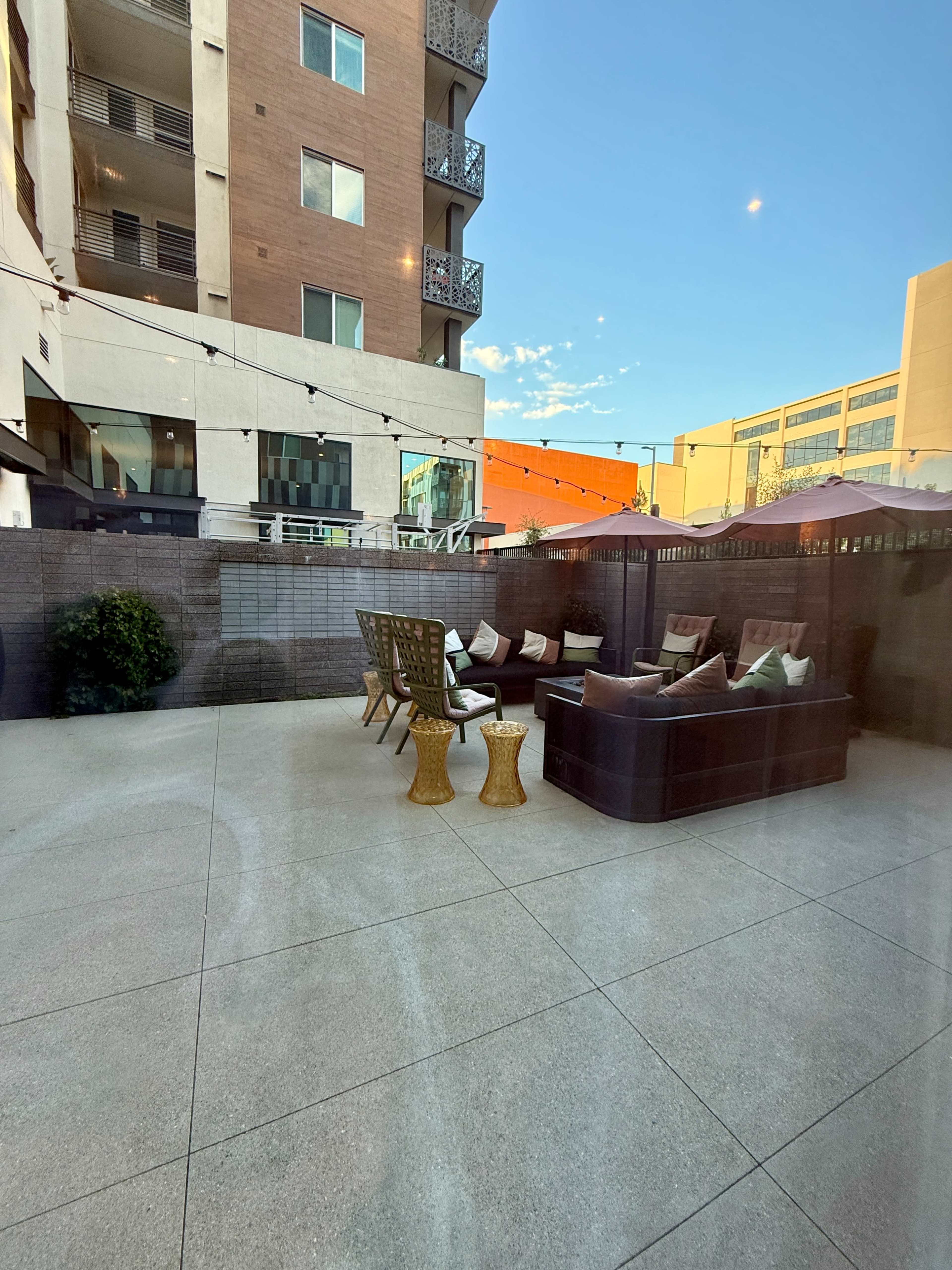 Modern Welcome Room Image in Studio City, Studio City, CA