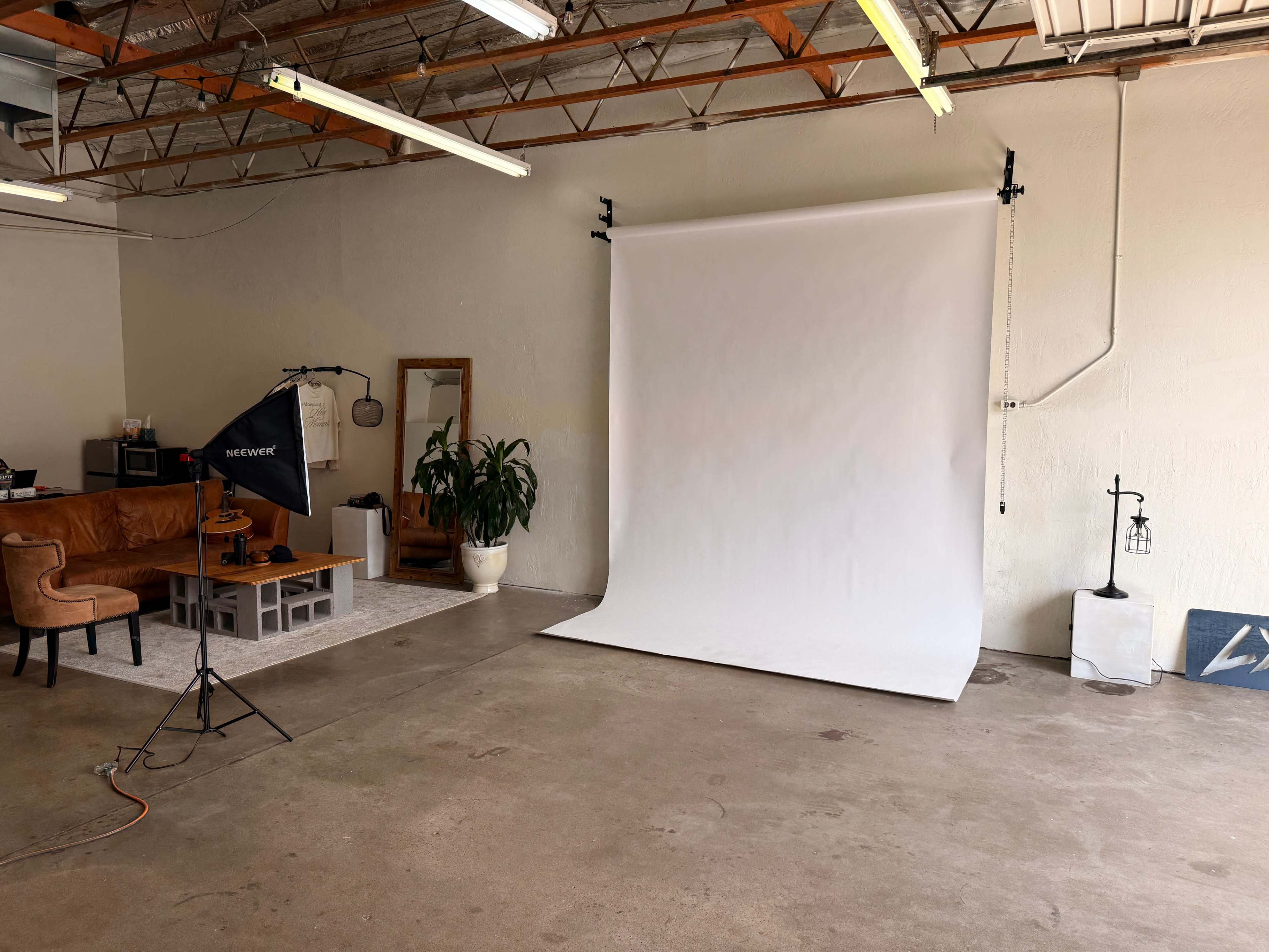 Creative Warehouse Studio Image in Deer Valley, Phoenix, AZ