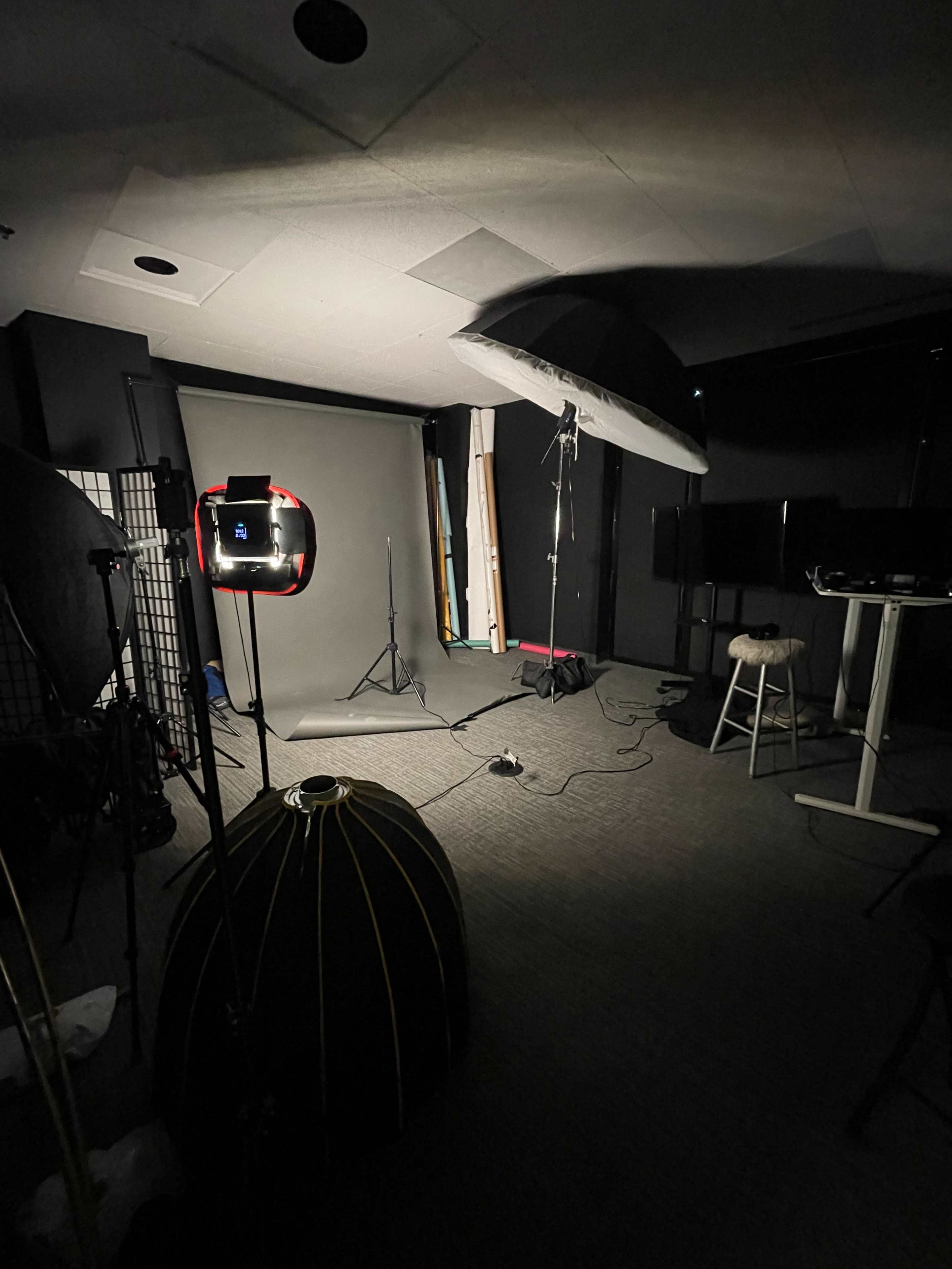 Blackout Photography Studio Suite Image in National Harbor, Oxon Hill, MD