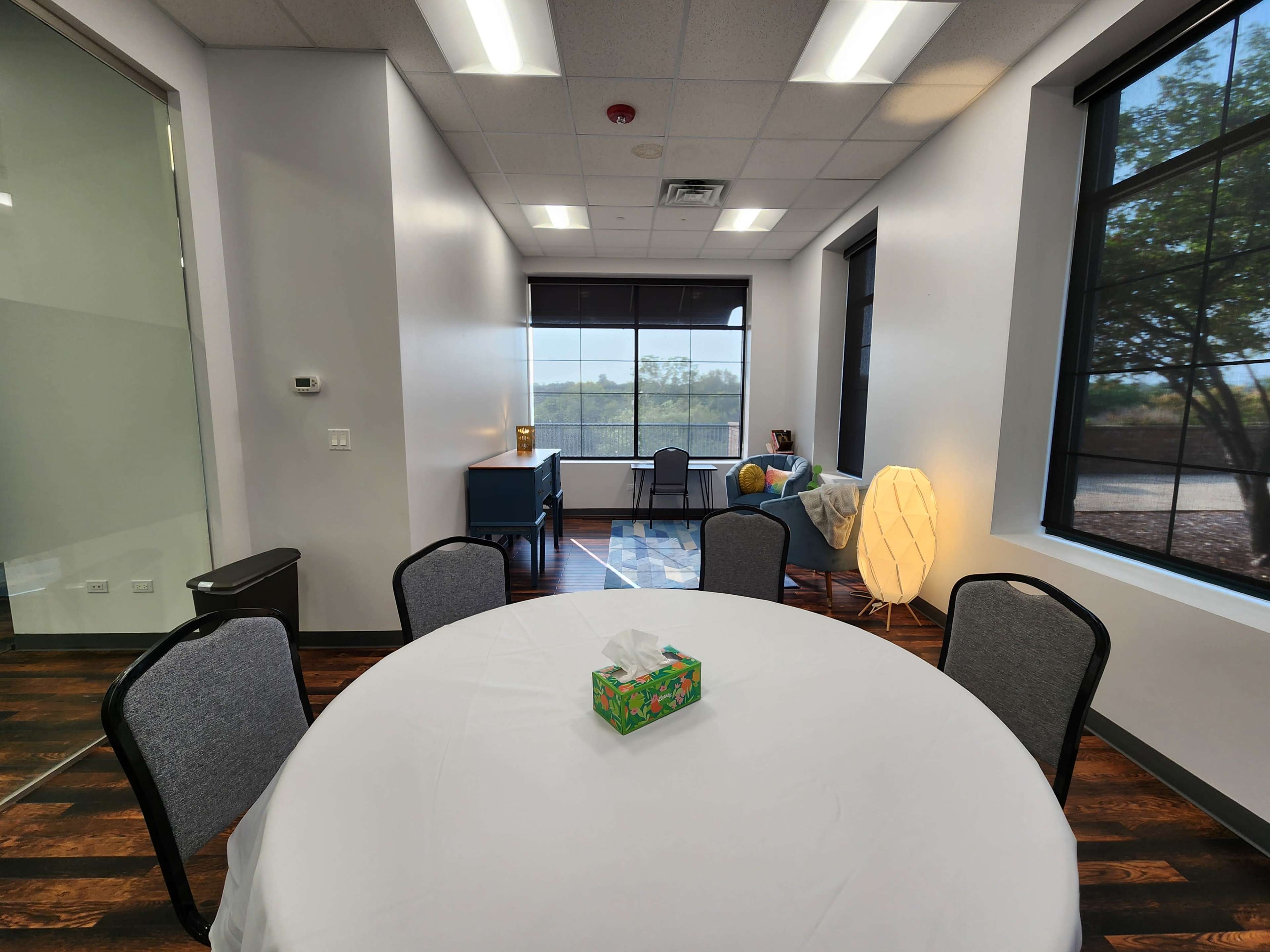 Tranquil Downtown Meeting Room with Gorgeous River Views Image in Aurora Township, Aurora, IL