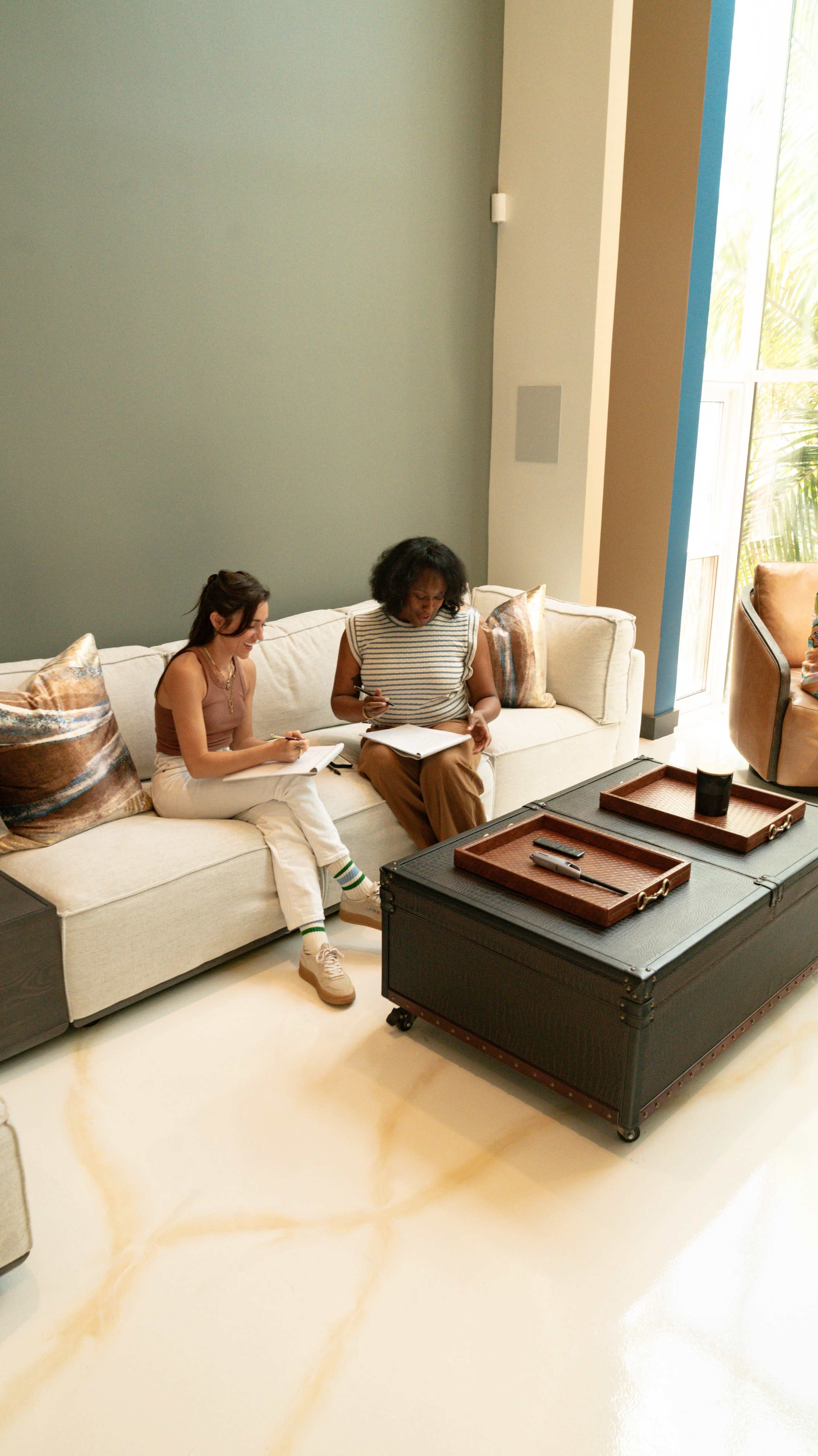 Modern Marina del Rey Penthouse for Meetings, Exec Retreats, Small Events Image in Venice, Marina Del Rey, CA