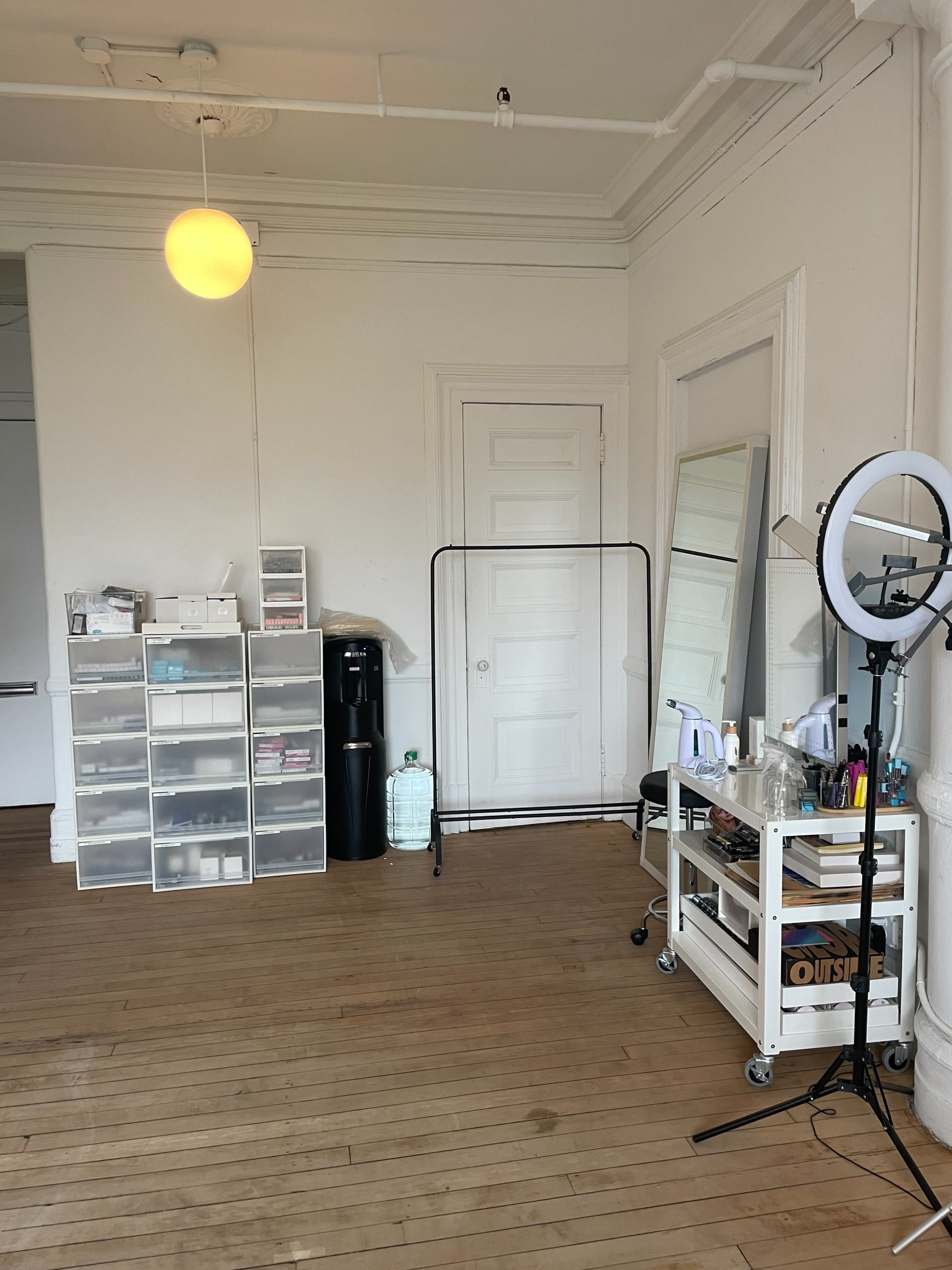 Affordable Soho 500sqft Photo-Studio with necessary photo equipment. Image in Lower Manhattan, Manhattan, NY