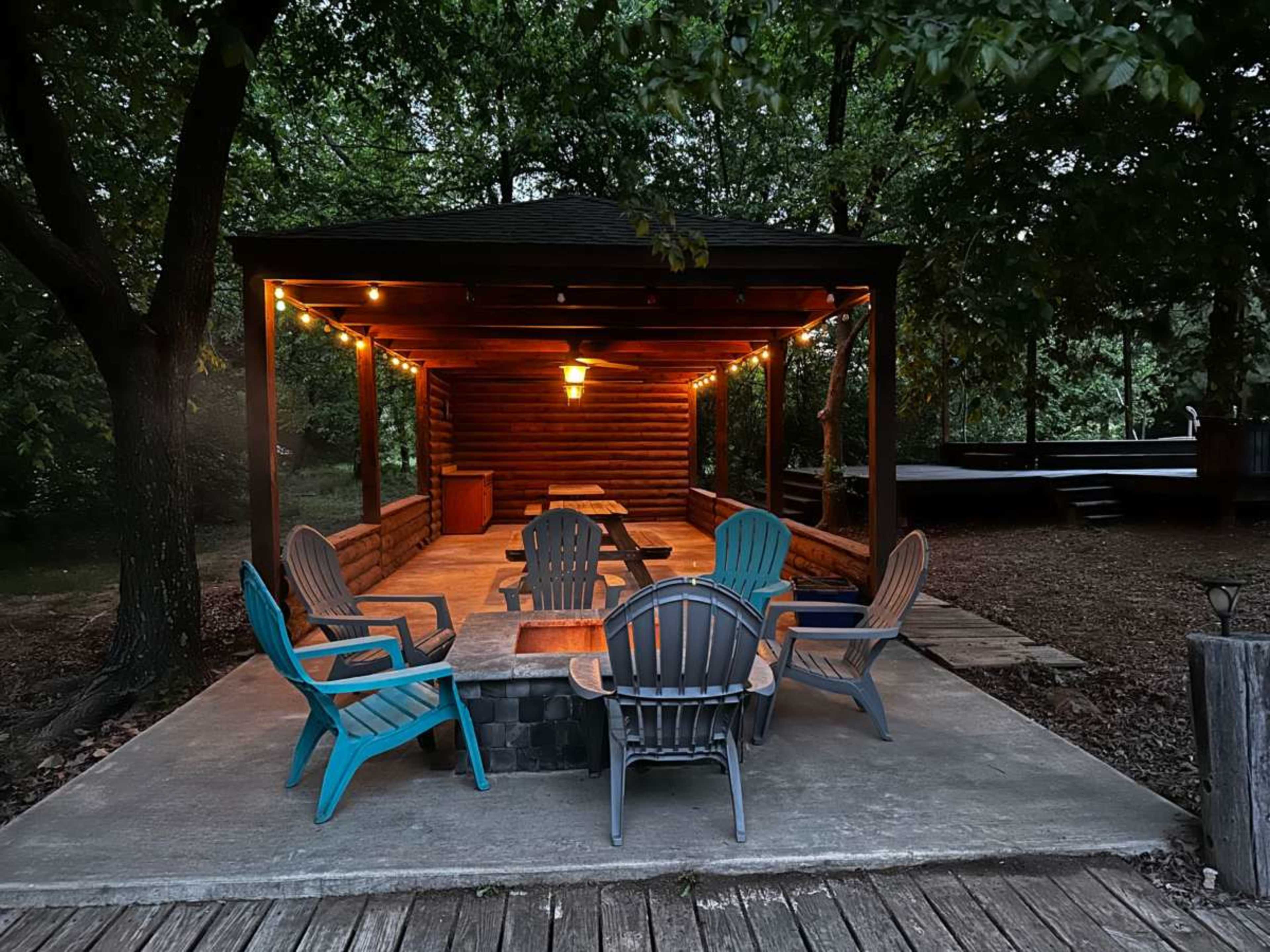 OKC Cabin Getaway • Hot Tub • Games • Near OKC Airport Image in Southwest Oklahoma City, Okc, OK