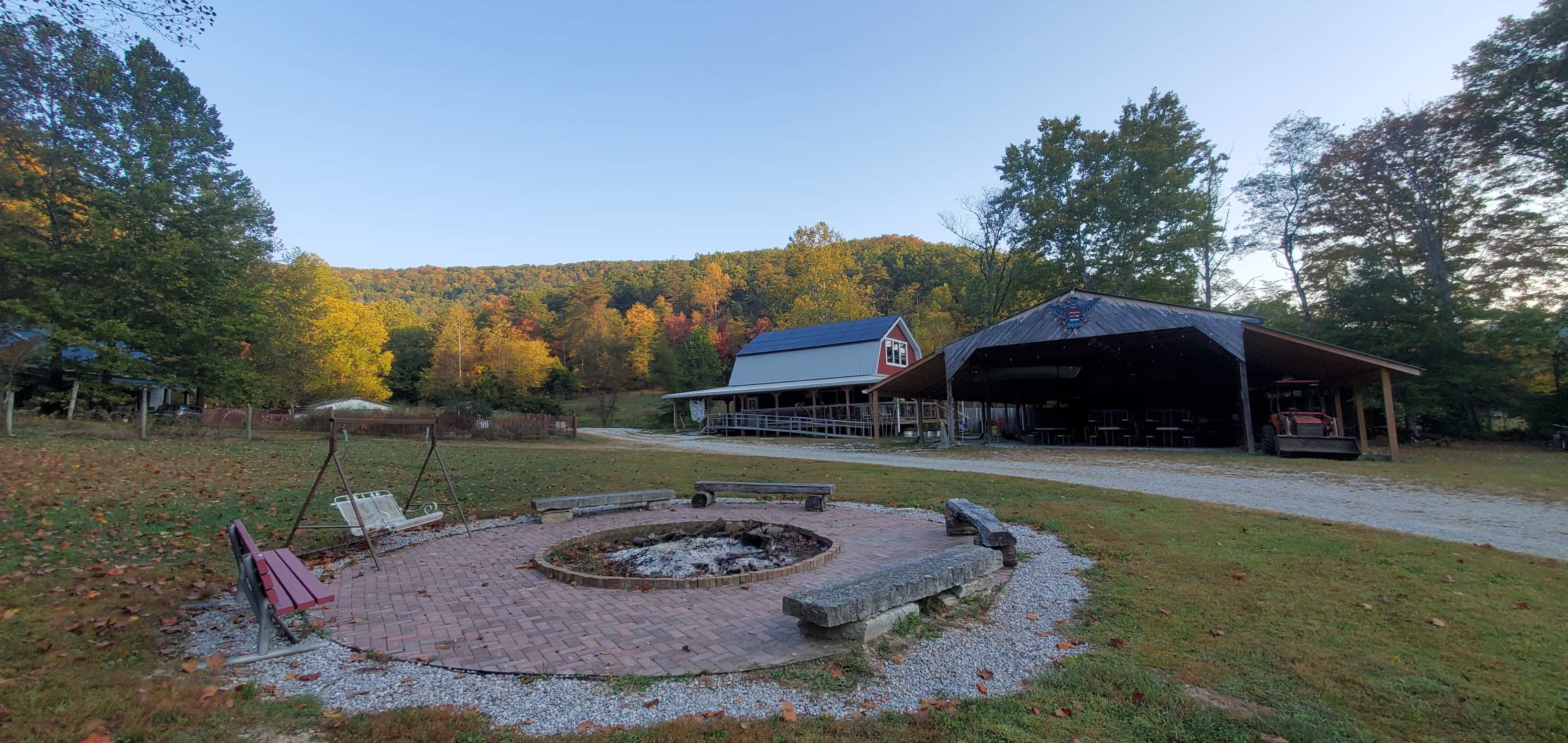 Outdoor Pavilion on a Hundred-Acre Farm Image in , Berea, KY