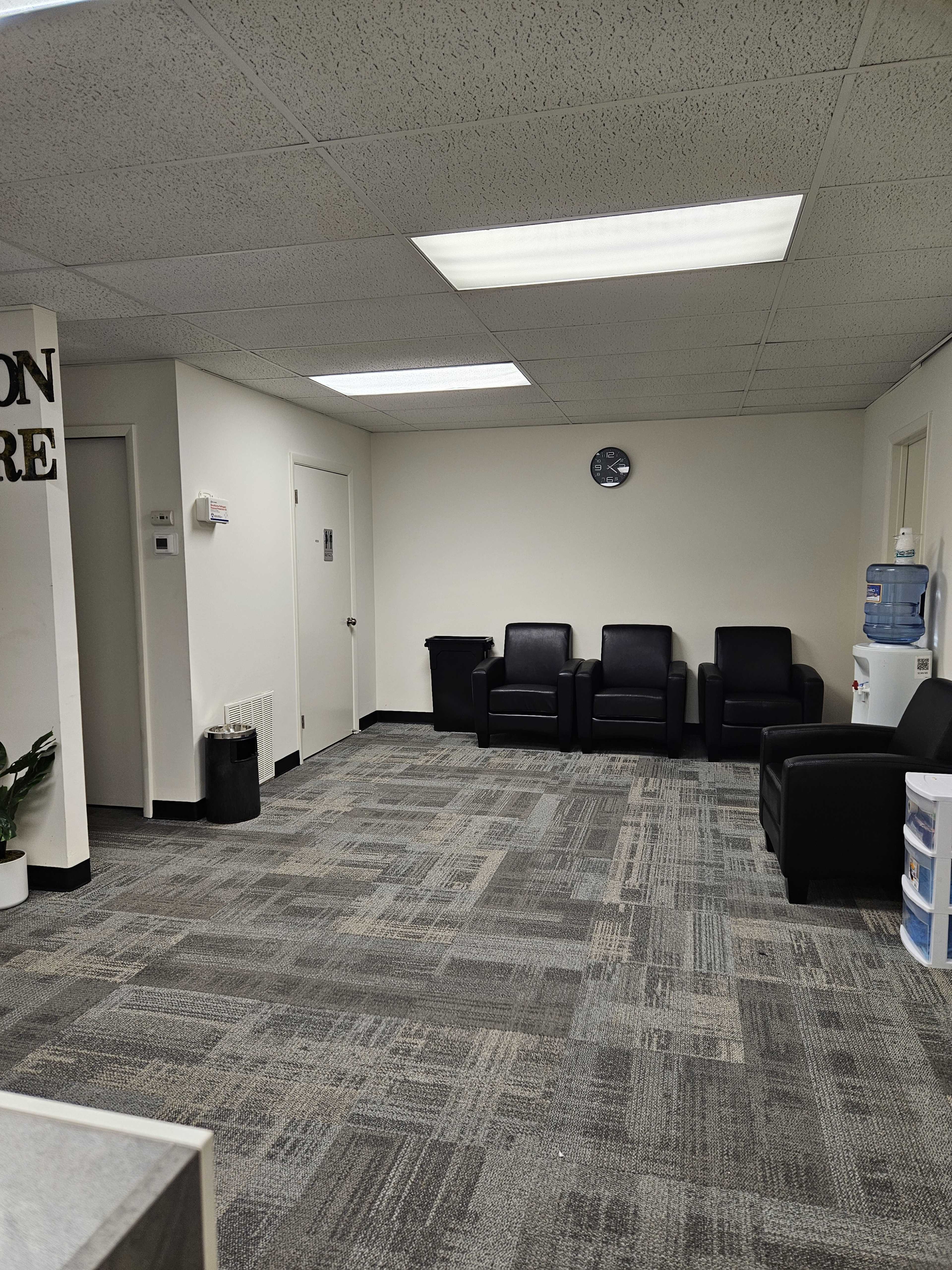 Meeting Office in Quiet Urban business development area close to bus route, airport and mall. Image in Hanover, Hanover, MD