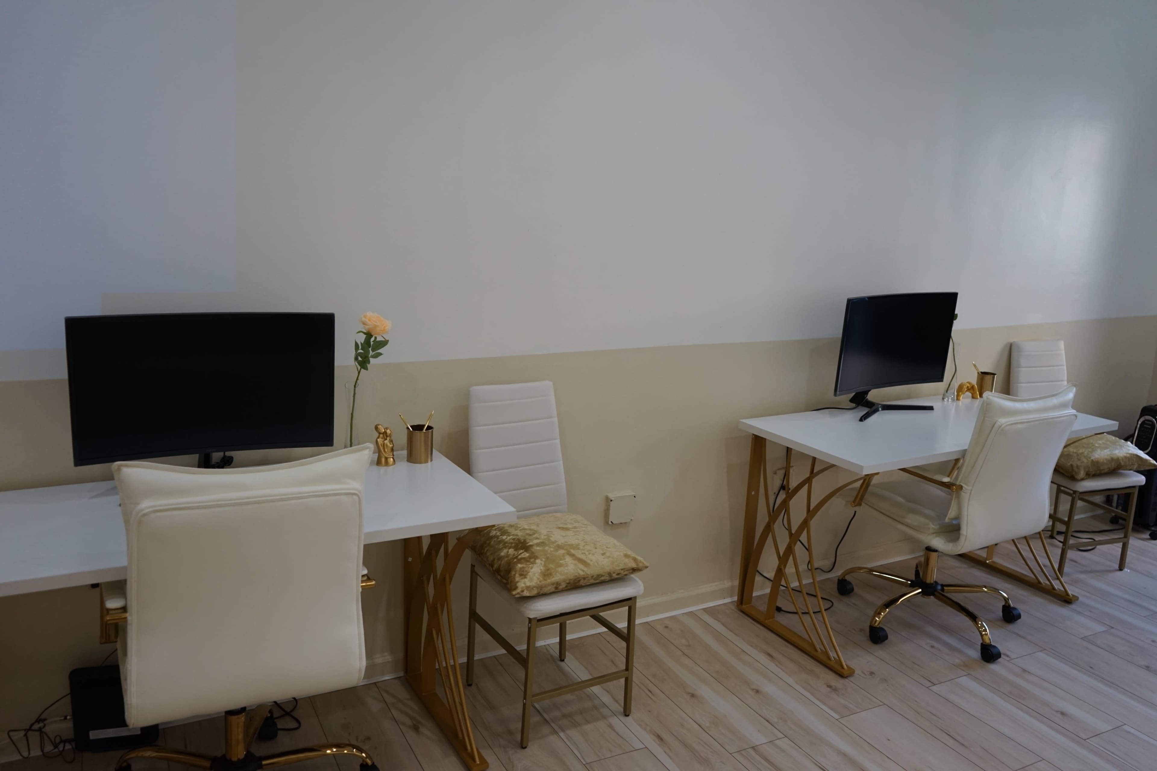 Modern Multi Functional Space | Co Working Space | Production Studio | Podcasting | Meetings Image in Flatlands, Brooklyn, NY