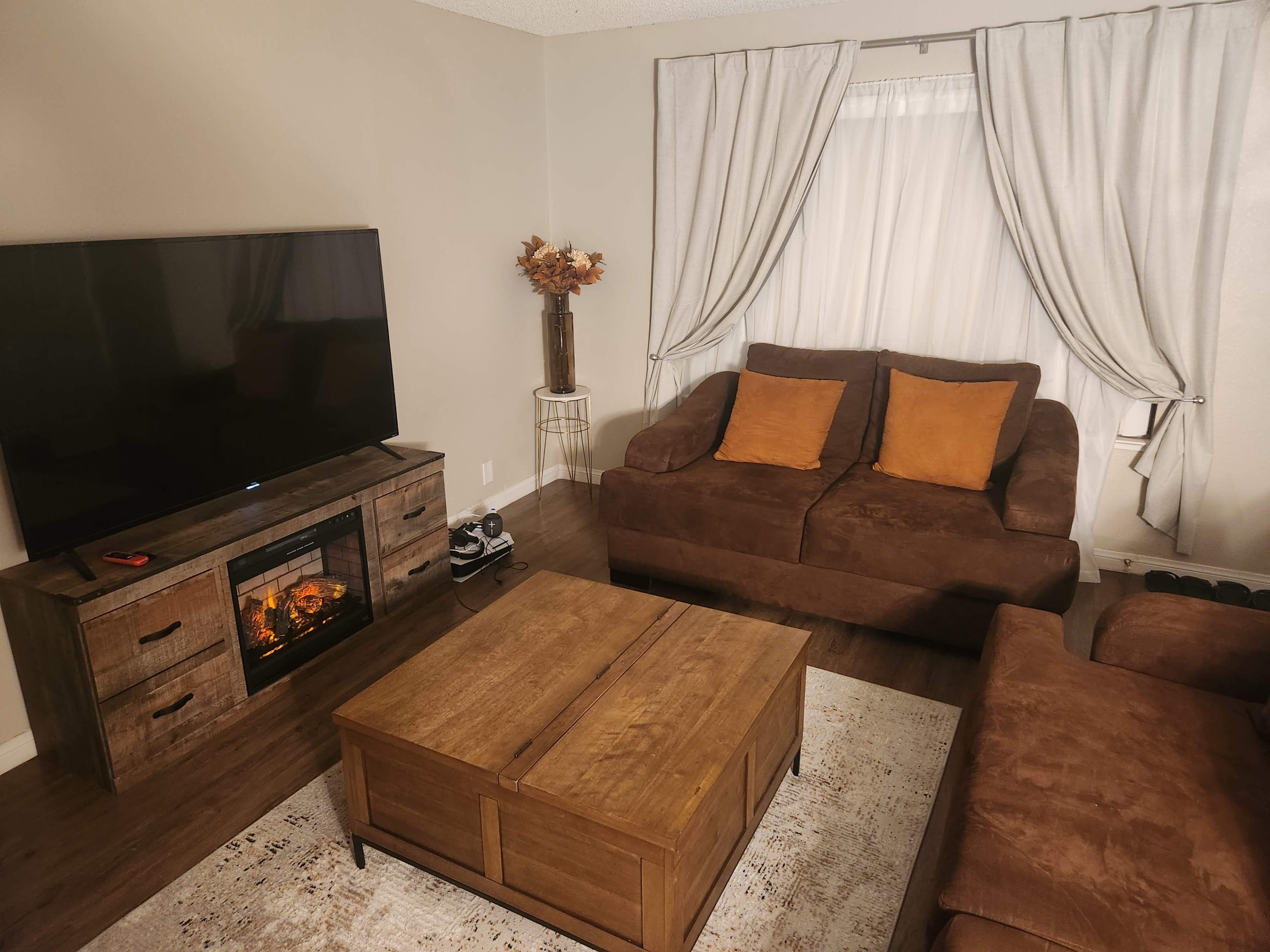 Hollywood Meets Vegas: Film-Ready Location Image in East Las Vegas, Las Vegas, NV