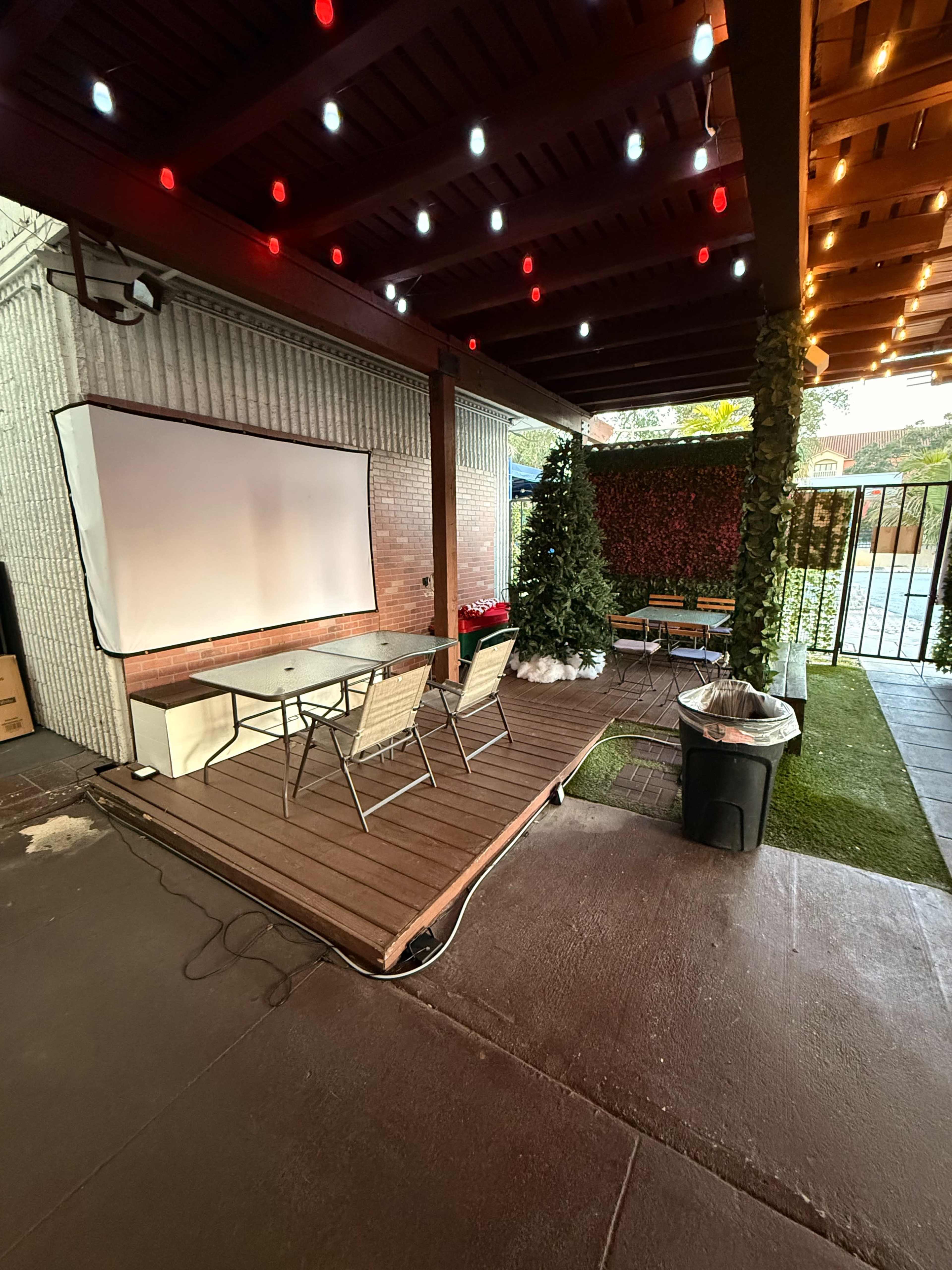 Coffee shop patio Image in North Palm Beach, North Palm Beach, FL