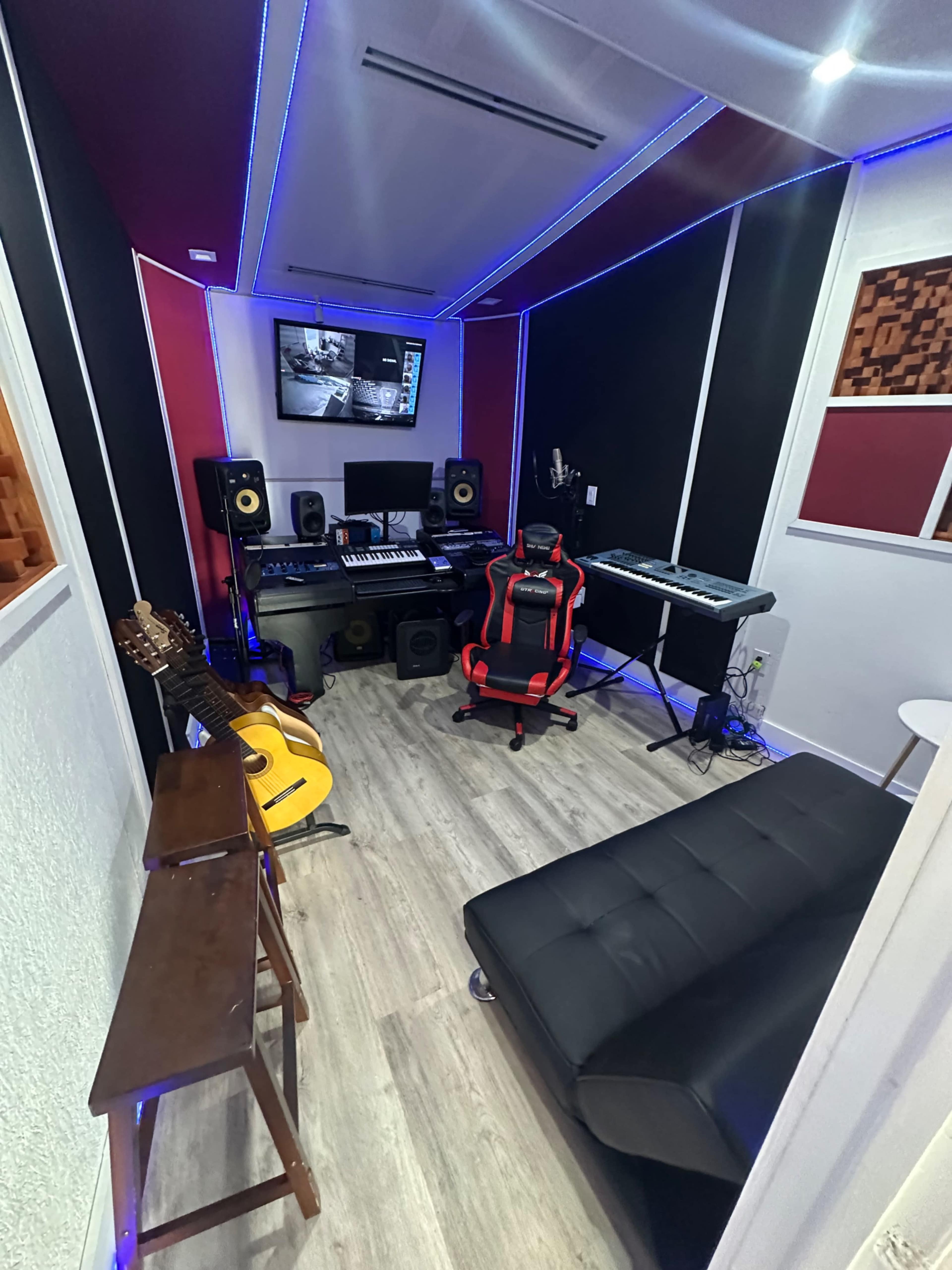 Rehearse record create space in south Florida Image in , Miami, FL