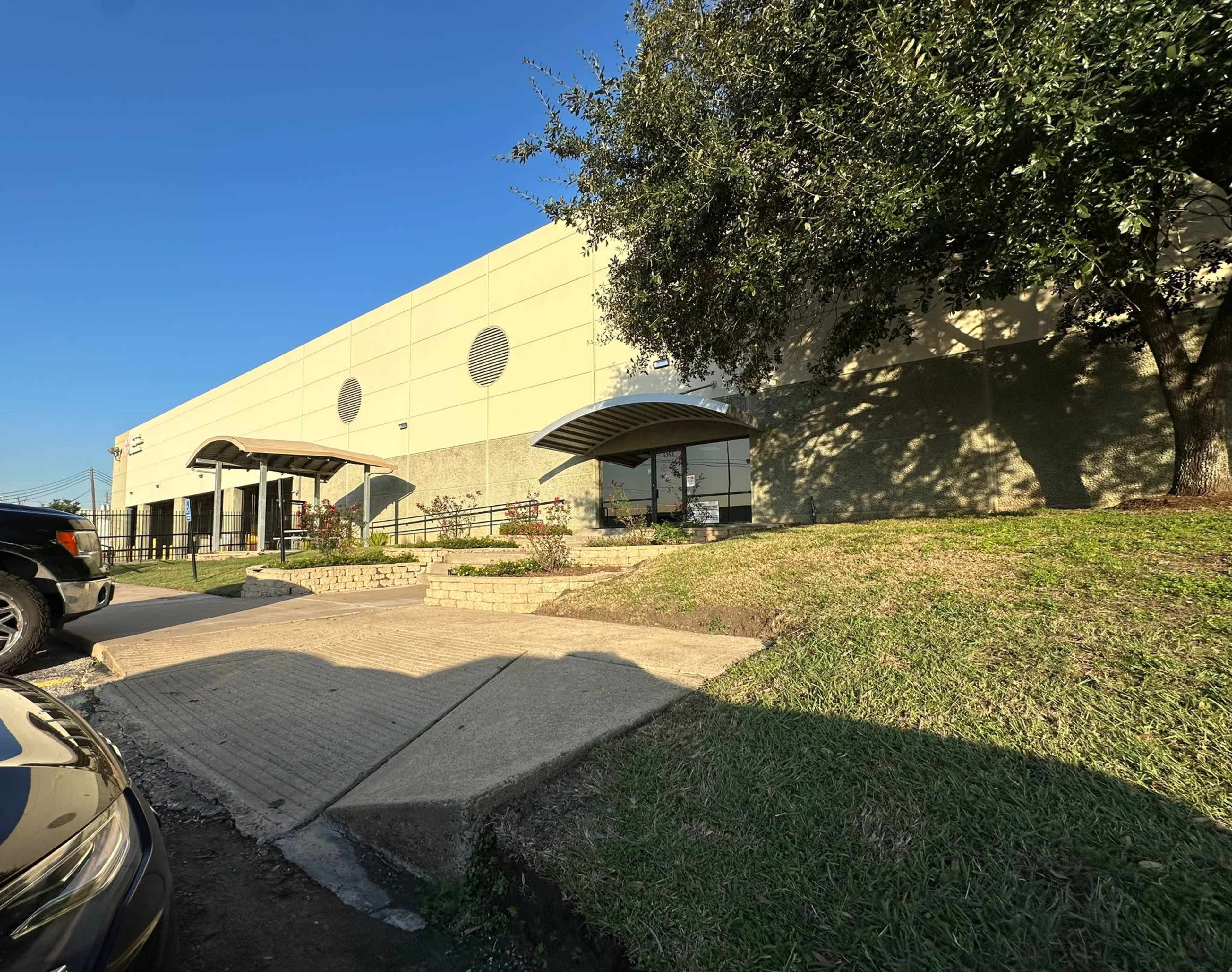 Modern Multipurpose meeting room Image in South Main, Houston, TX