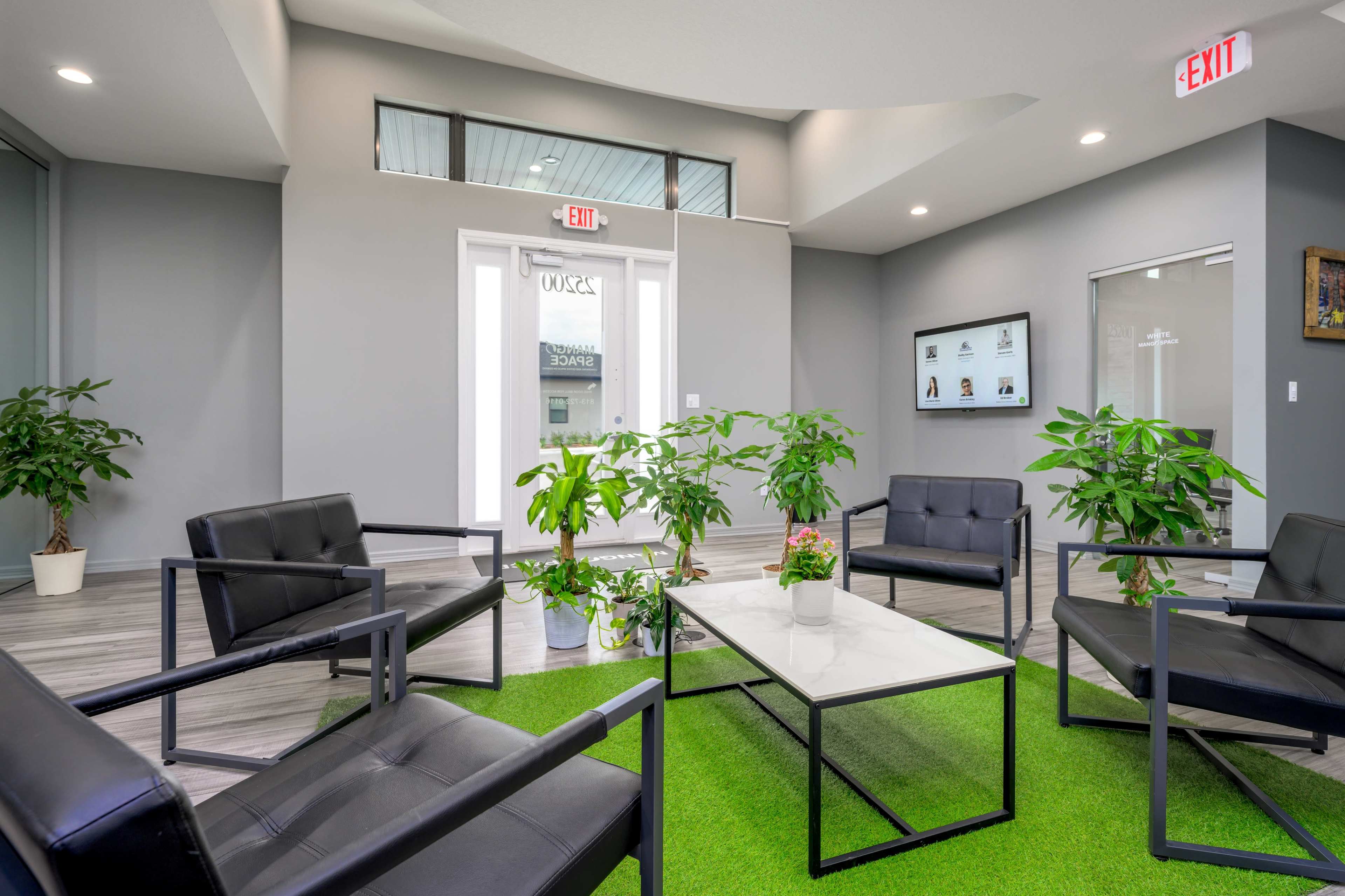 35 Person High Tech Conference Room Image in Worthington Gardens, Lutz, FL