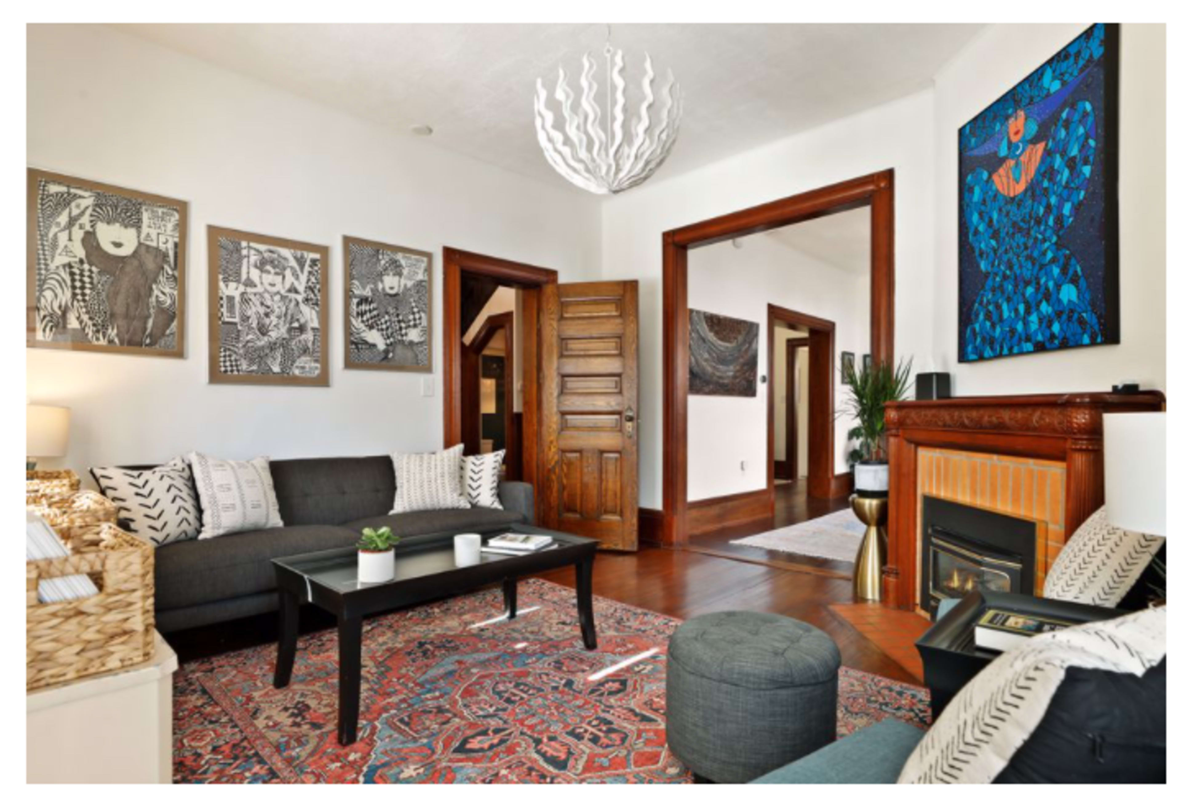 Art Gallery 3,300 sq. ft. Unique St Paul House Image in Summit - University, St Paul, MN