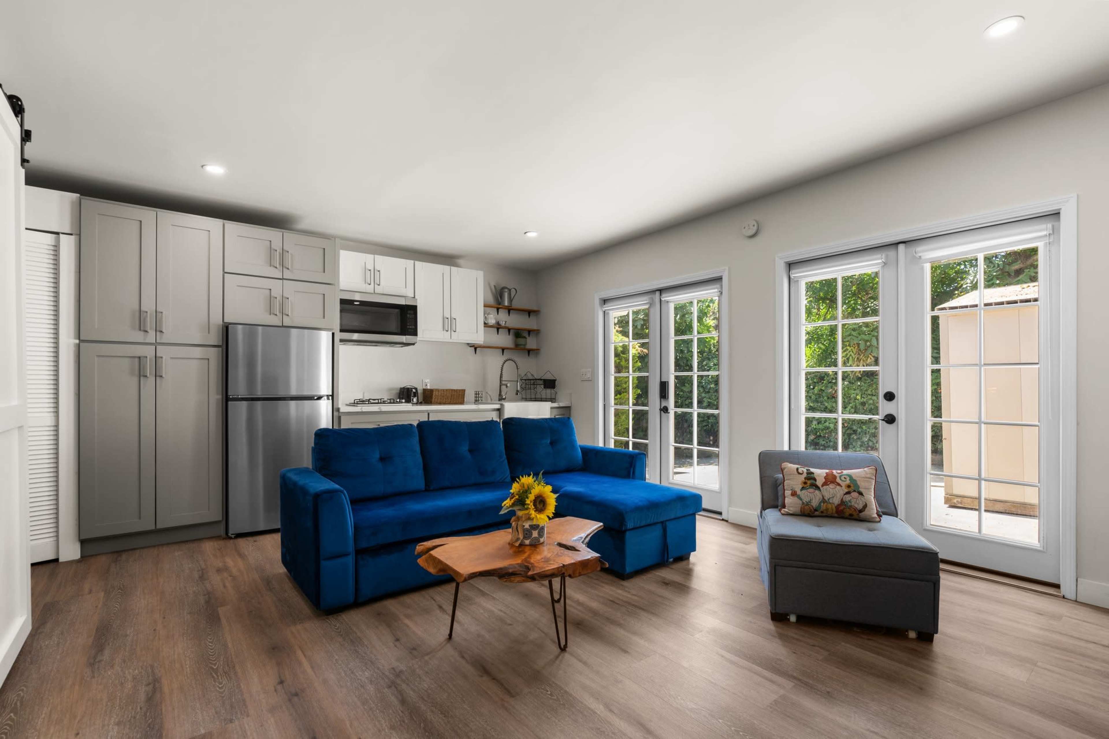 Brand New 1-Bedroom Guest-house in Beverly Hills Image in Beverly Hills, Beverly Hills, CA