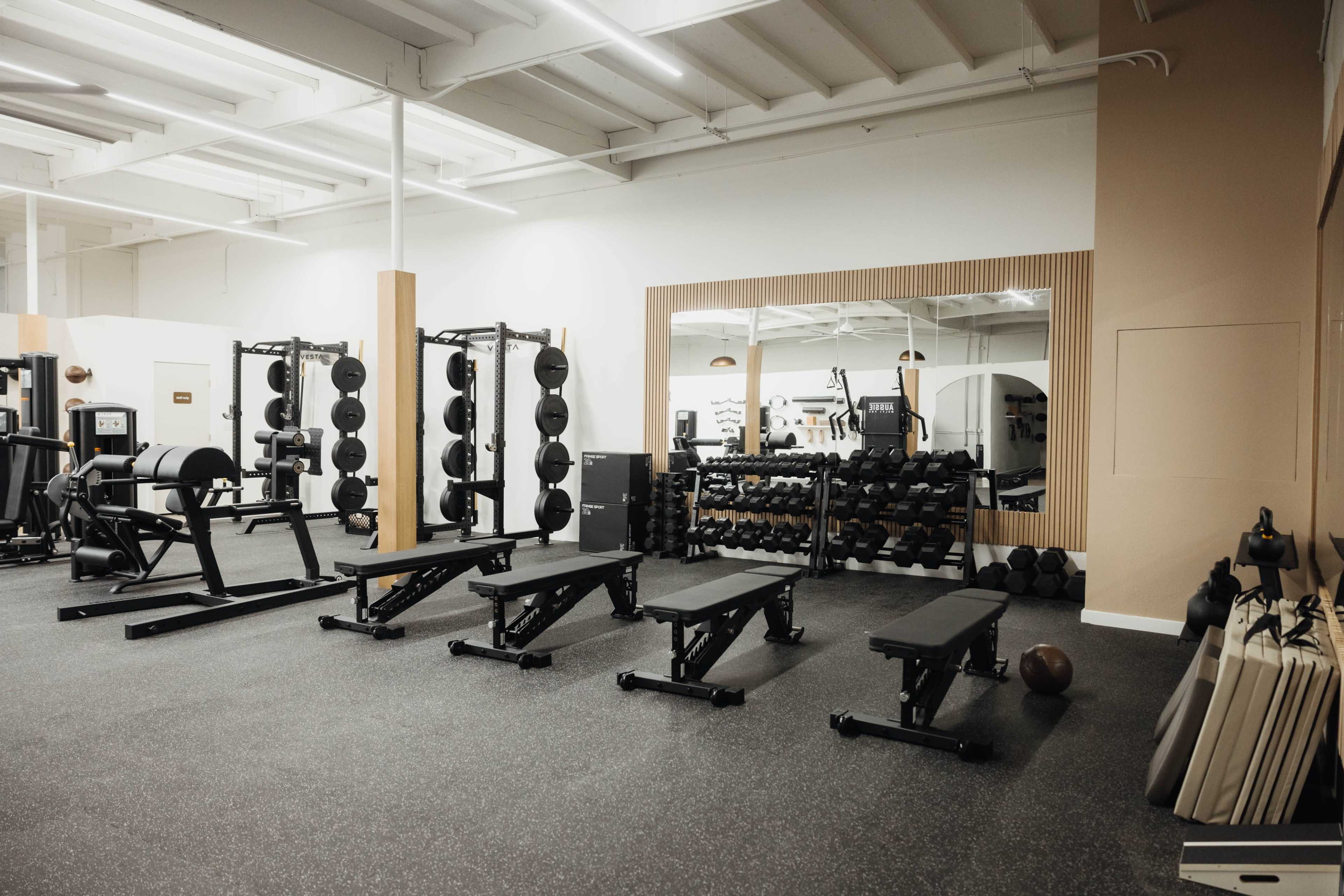 NEW NEUTRAL BOUTIQUE GYM IN OC - FOCUS ATHLETICS STUDIO Image in Costa Mesa, Costa Mesa, CA