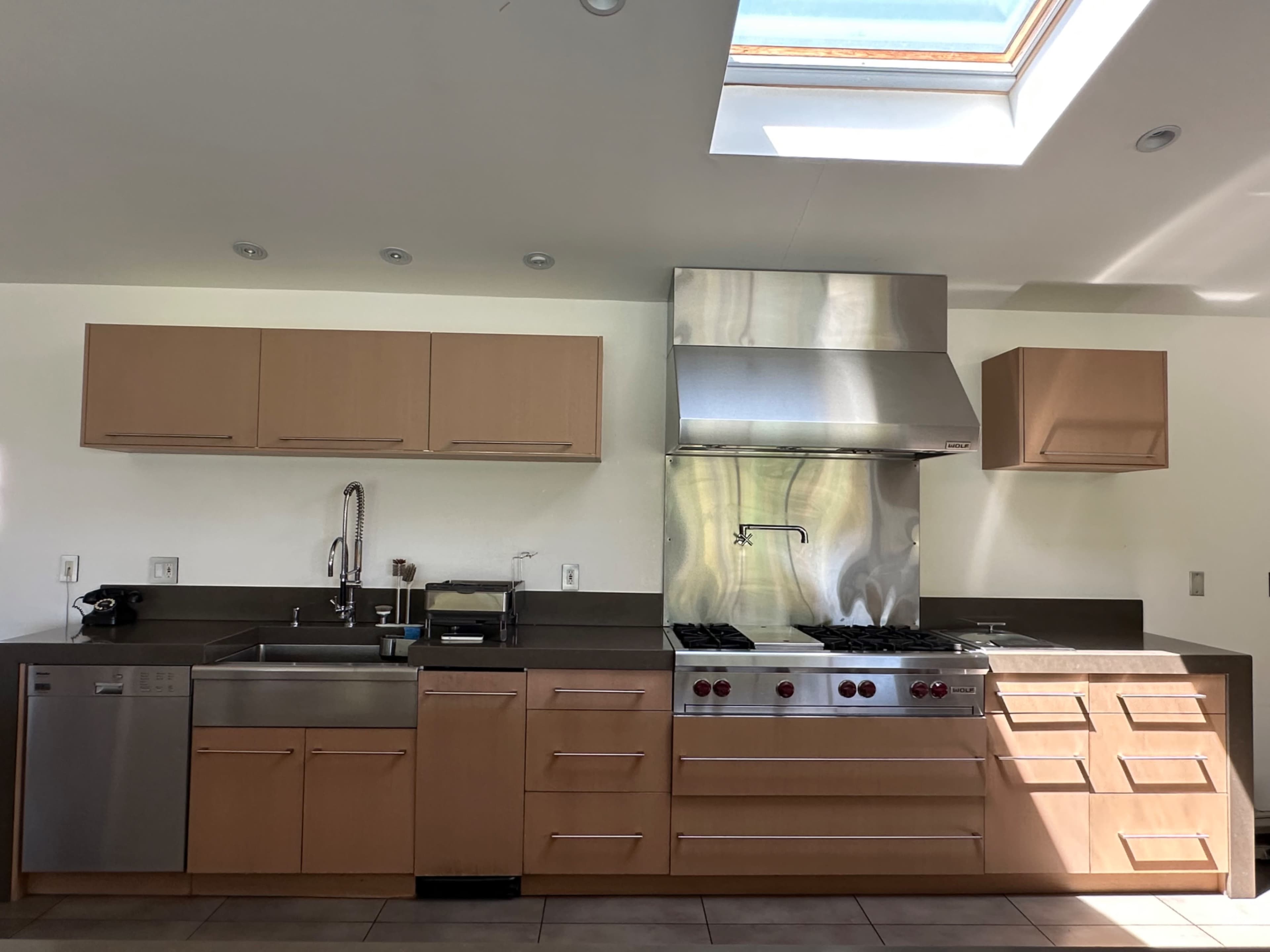 Modern Beverly Hills Canyon Home with Chef’s Kitchen & Panoramic Views – Ideal for Filming, Cooking Shows & Creative Productions Image in Beverly Crest, Beverly Hills, CA