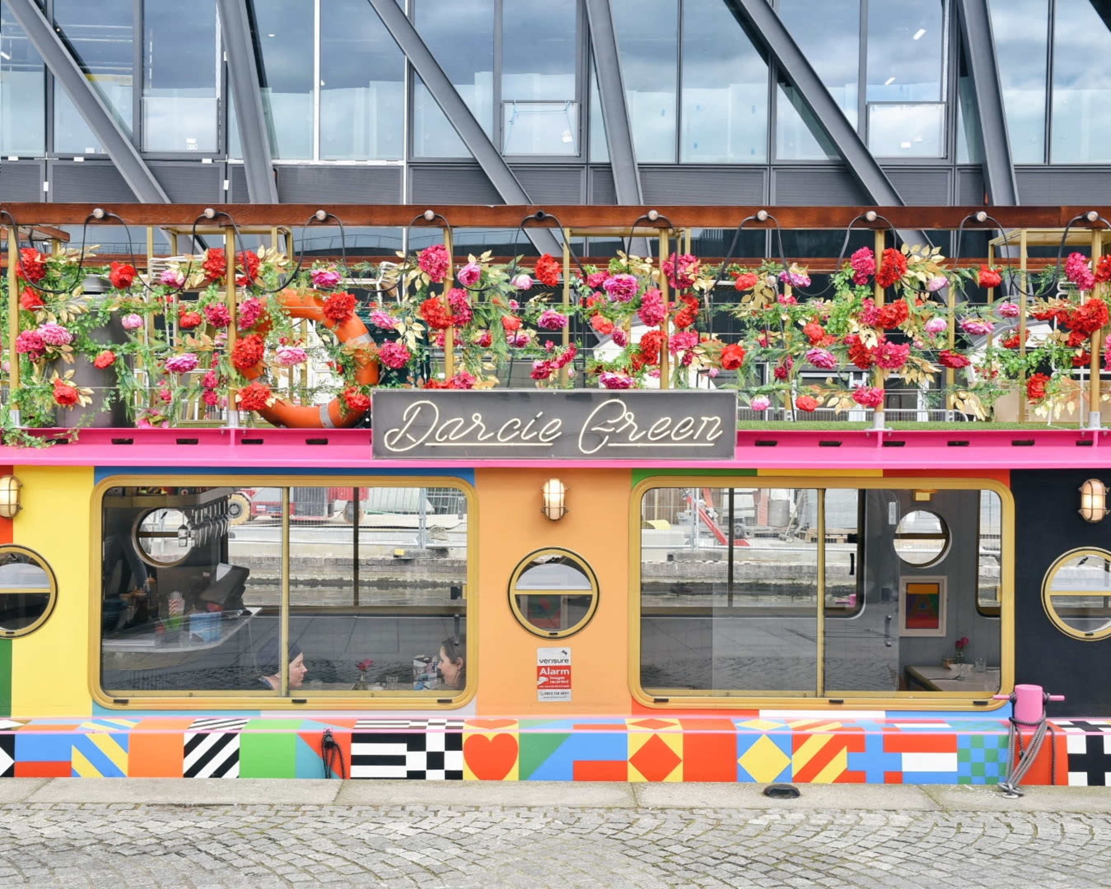 Roof terrace on beautiful barge in Paddington Image in London, Paddington Central, ENG