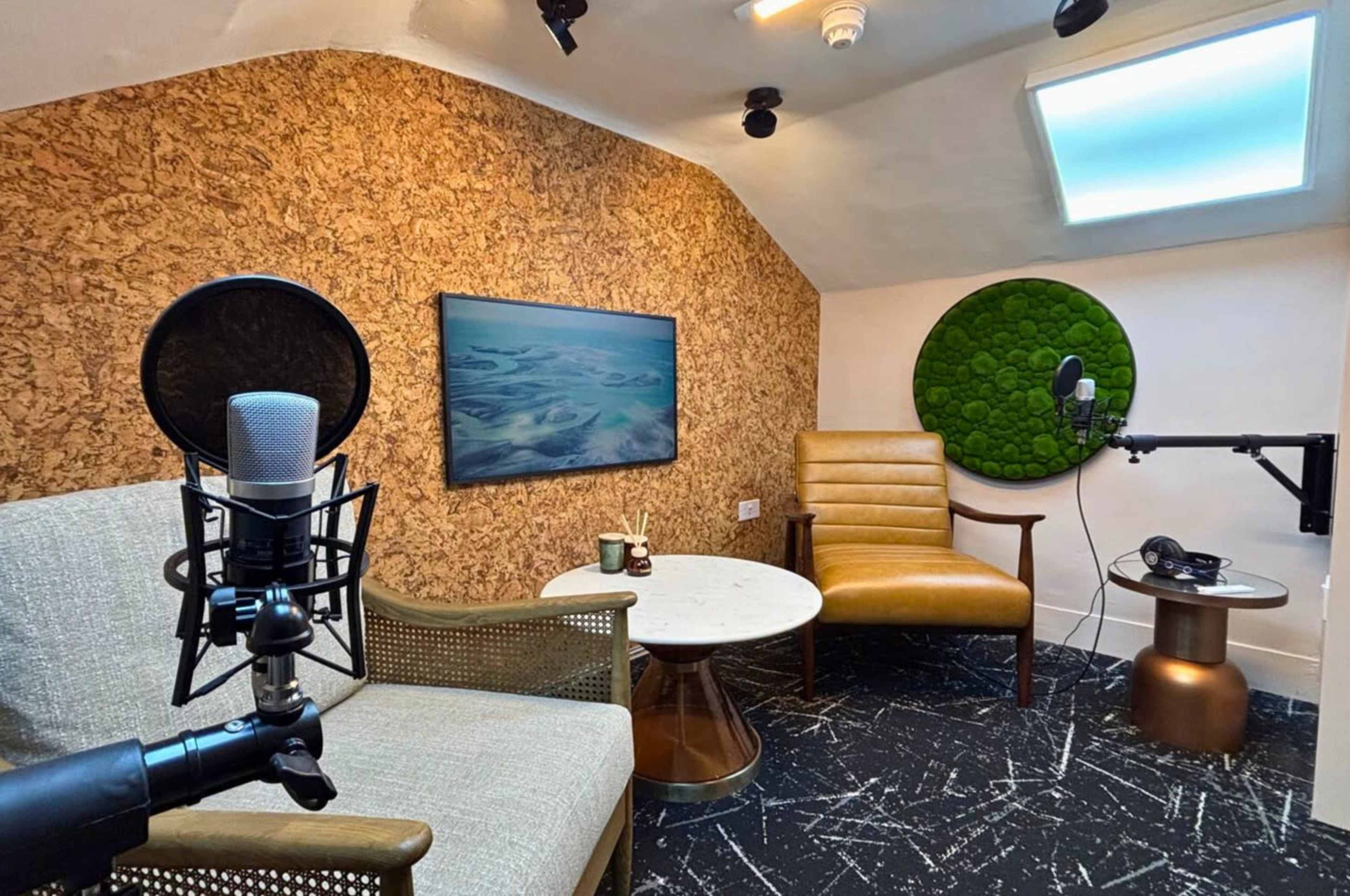 Rivers Lodge PodStation Image in Barnet, Harpenden, ENG