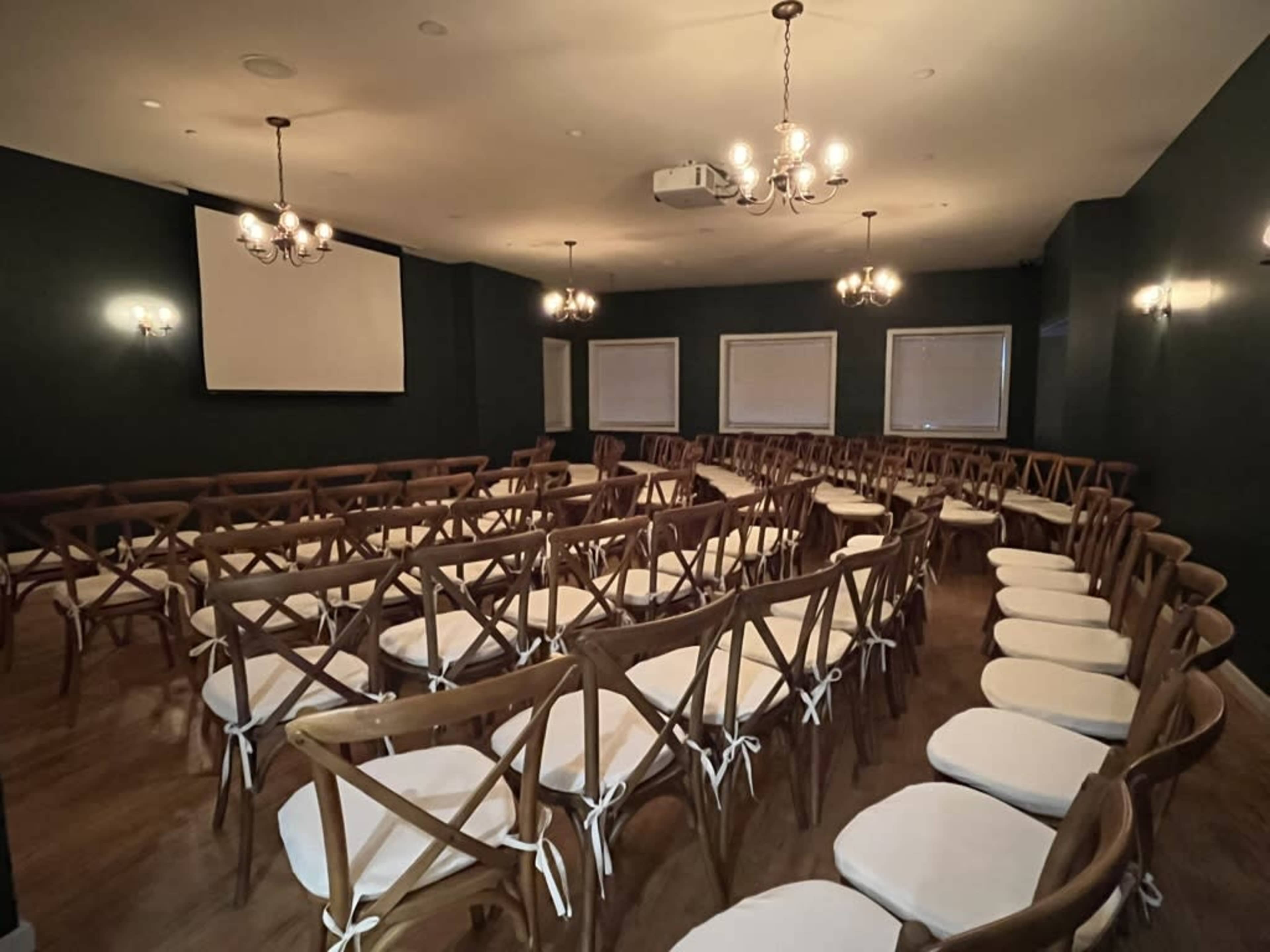 Greenpoint Minimal, Light-Filled Event Space for Ceremonies, Workshops, and Reflection Image in Greenpoint, Brooklyn, NY